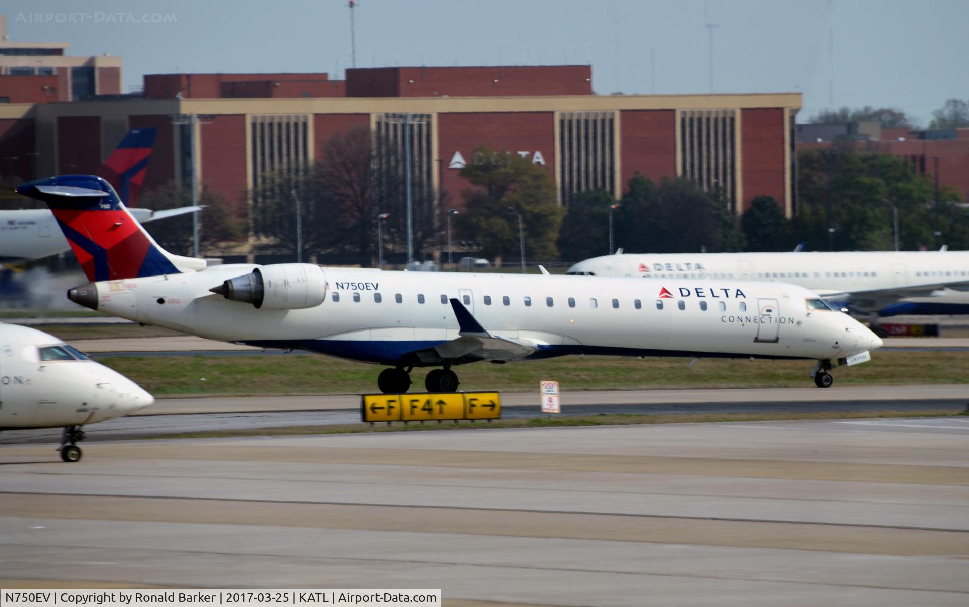 N750EV, 2004 Bombardier CRJ-701 (CL-600-2C10) Regional Jet C/N 10161, Taxi Atlanta