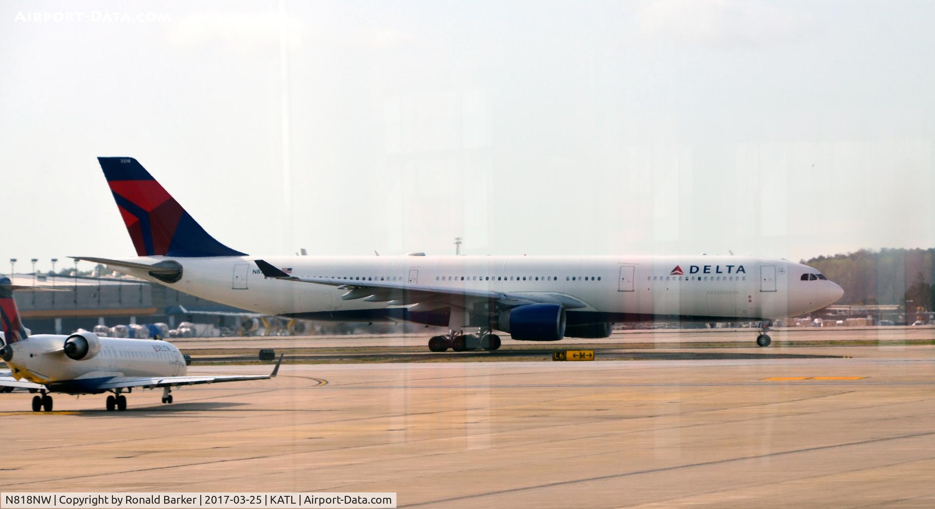 N818NW, 2007 Airbus A330-323 C/N 0857, Taxi Atlanta