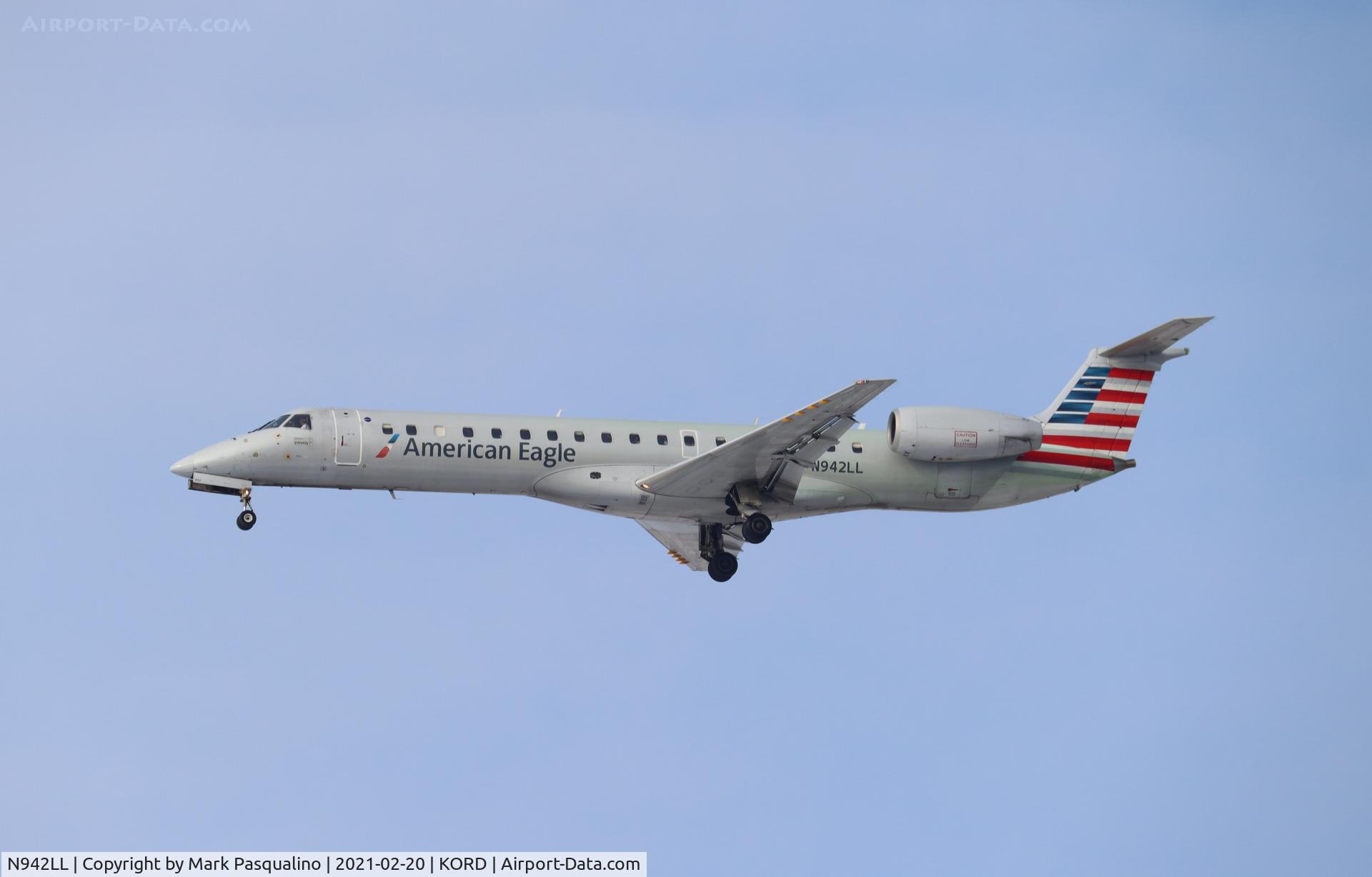 N942LL, 2005 Embraer ERJ-145LR (EMB-145LR) C/N 14500930, EMB-145LR
