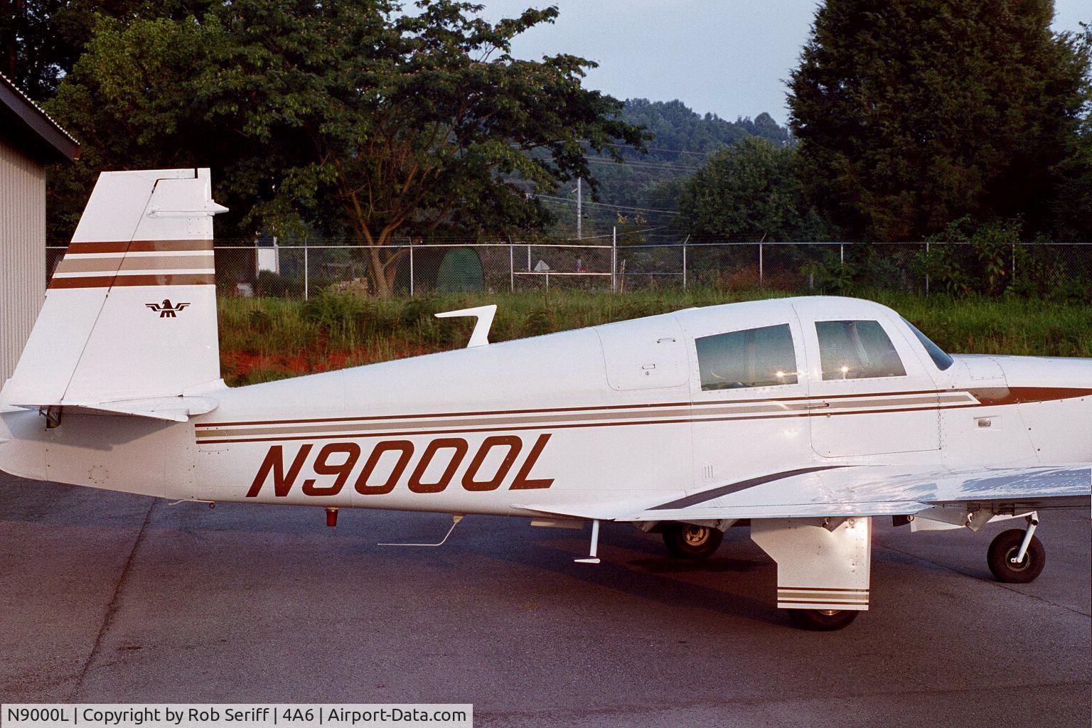 N9000L, 1968 Mooney M20C Ranger C/N 680005, N9000L just waxed