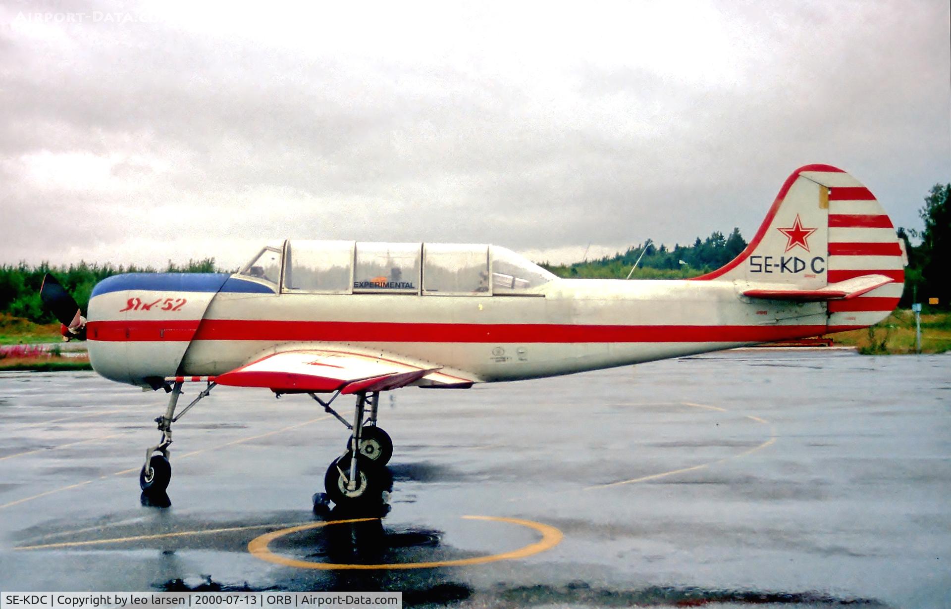 SE-KDC, 1980 Yakovlev Yak-52 C/N 801002, Örebro 13.7.2000