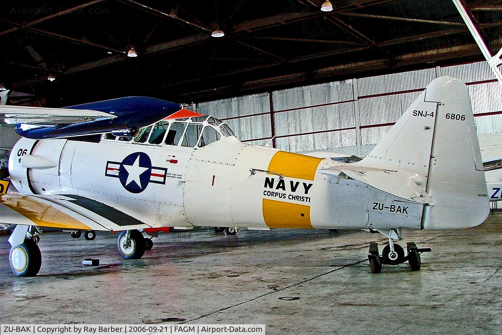 ZU-BAK, North American SNJ-4 Texan Texan C/N 77-4454, ZU-BAK   North American SNJ-4 Texan [77-4454] Johannesburg-Rand~ZS 21/09/2006