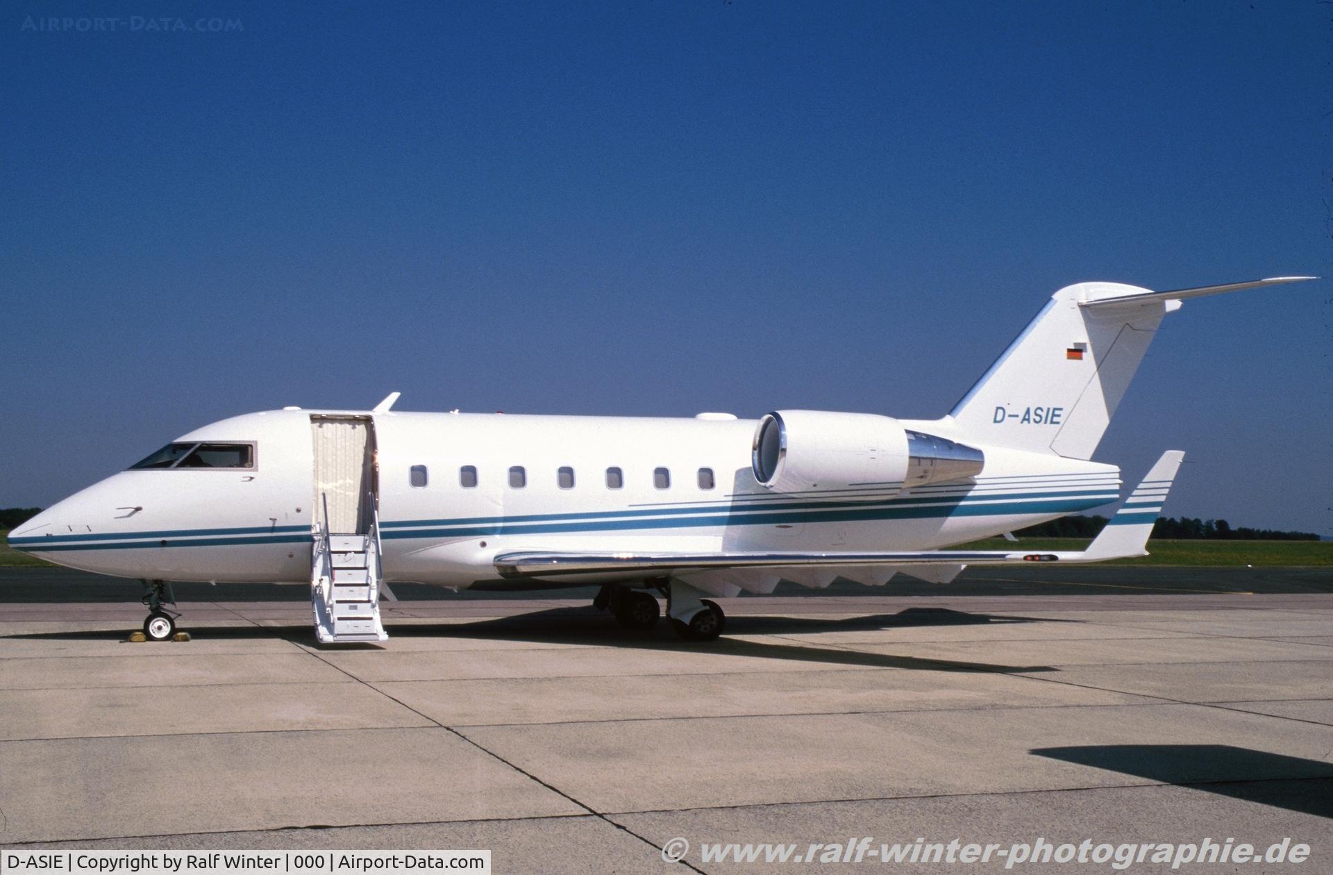 D-ASIE, 2000 Bombardier Challenger 604 (CL-600-2B16) C/N 5475, Bombardier CL-600-2B16 Challenger 604 - ADN Aerodienst - 5475 - D-ASIE