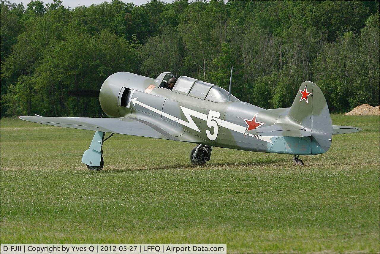 D-FJII, Yakovlev Yak-11 C/N Y-5434, Yakovlev Yak-11, Taxiing, La Ferté-Alais Airfield (LFFQ) Air show 2012