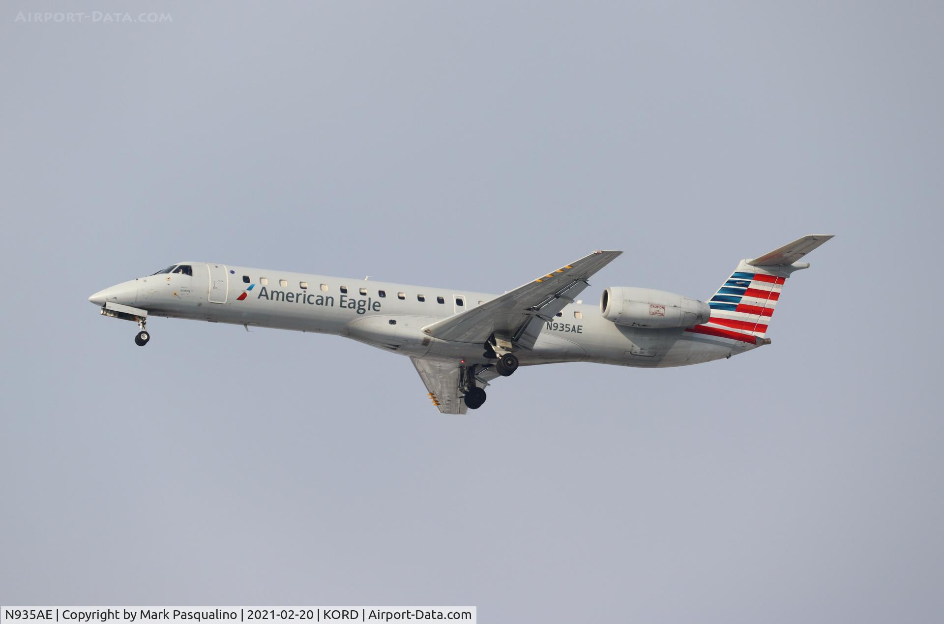 N935AE, 2005 Embraer ERJ-145LR (EMB-145LR) C/N 14500920, EMB-145LR