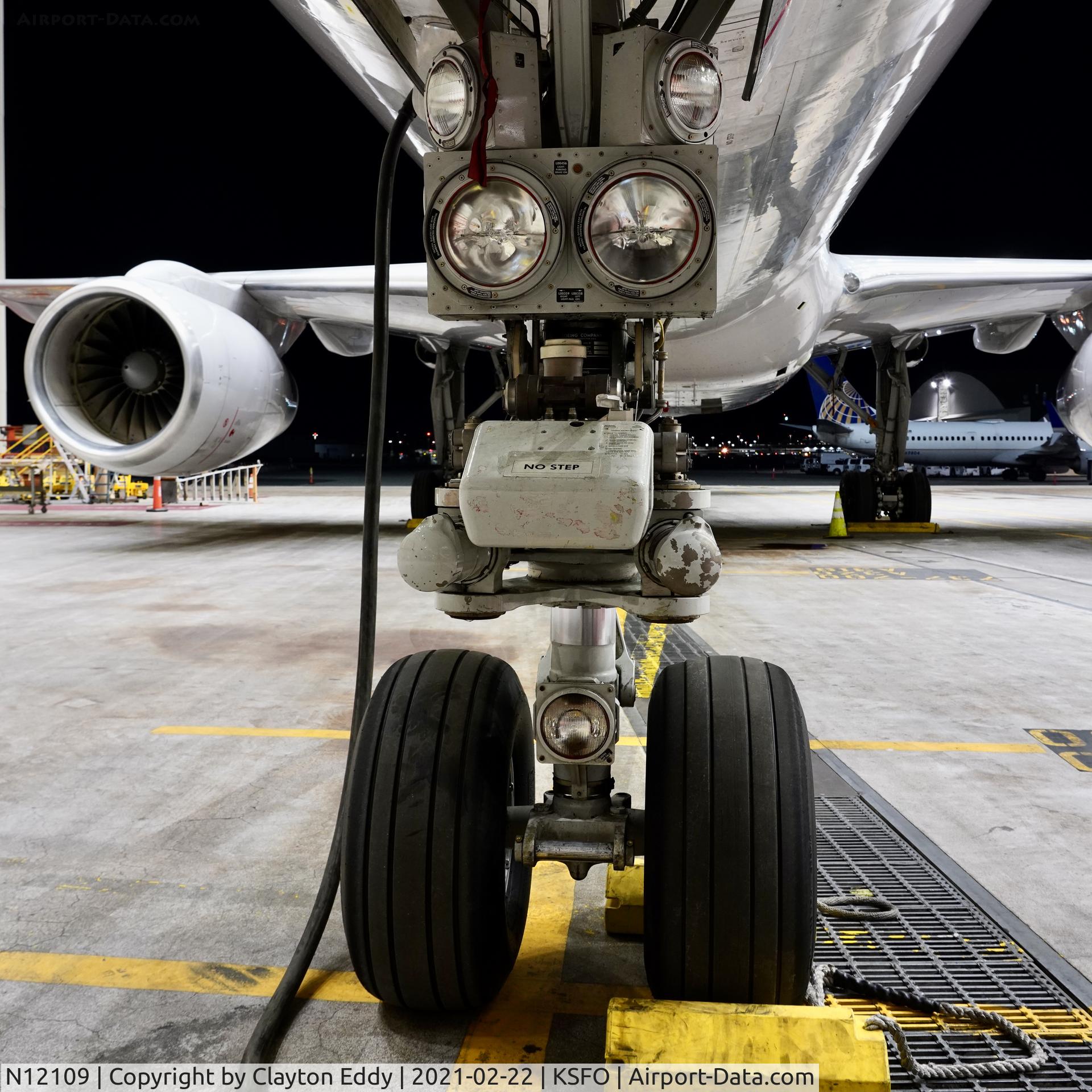 N12109, 1994 Boeing 757-224 C/N 27299, SFO 2021.