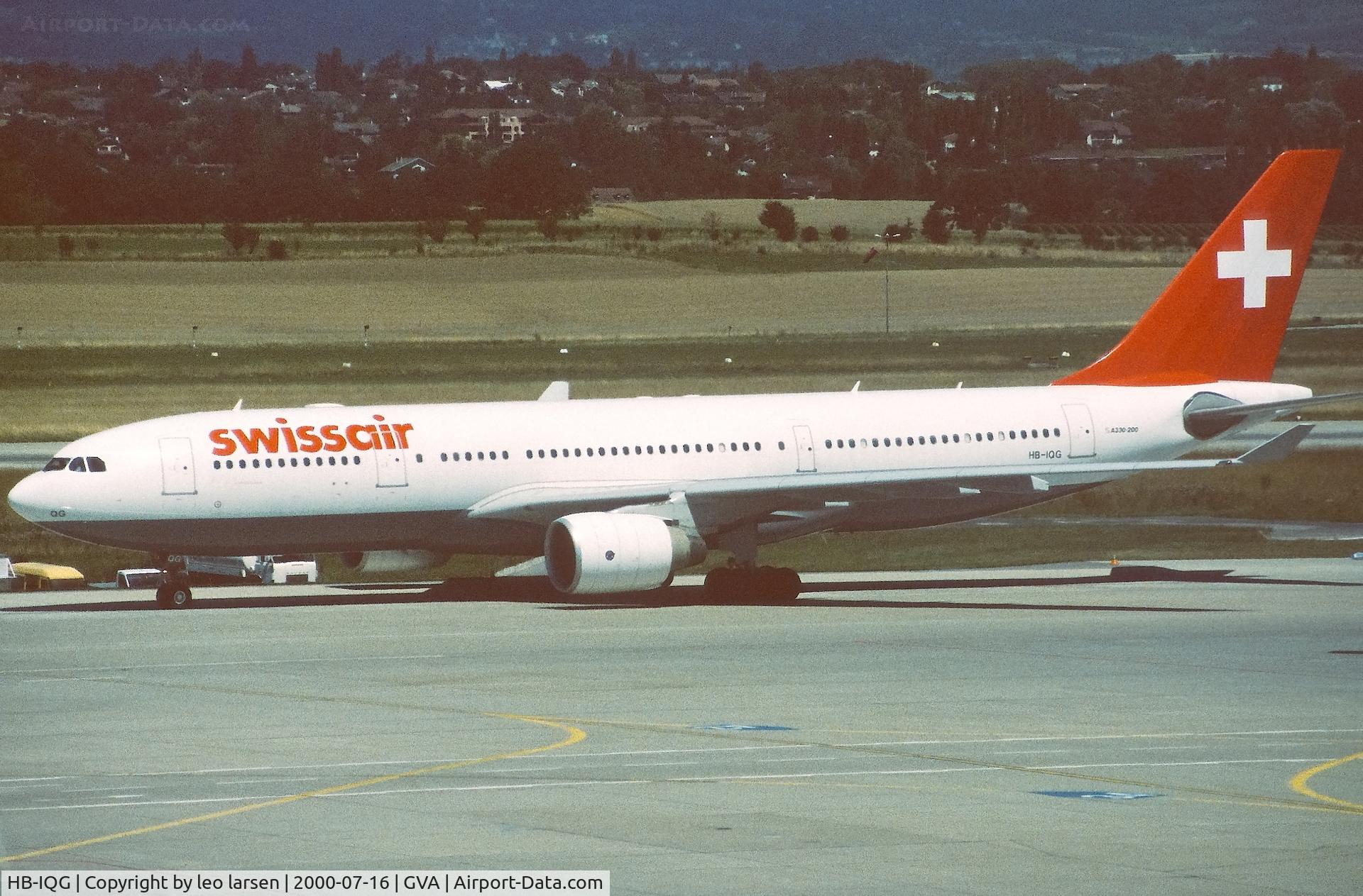 HB-IQG, 1999 Airbus A330-223 C/N 275, Geneva 16.7.2000