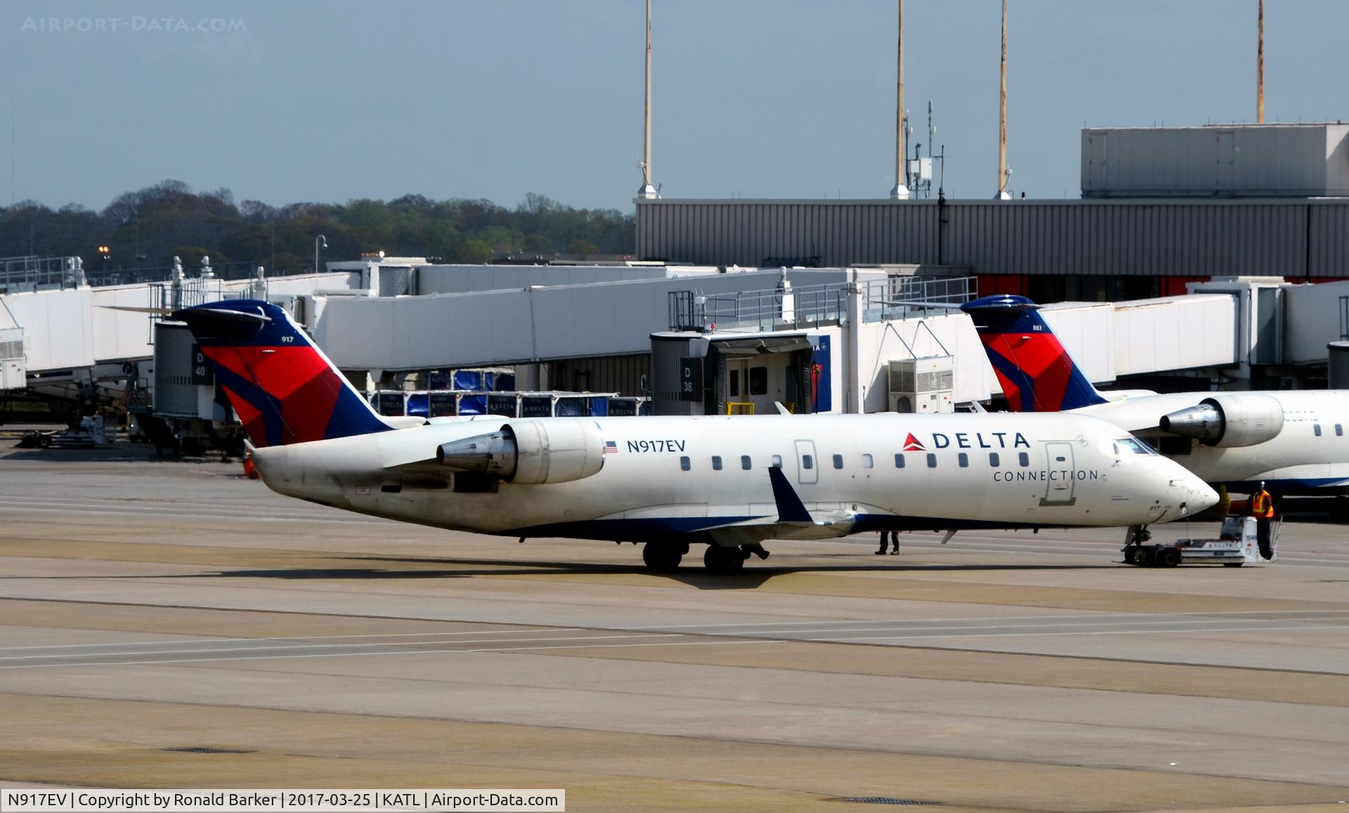 N917EV, 2003 Bombardier CRJ-200ER (CL-600-2B19) C/N 7769, Pushback Atlanta