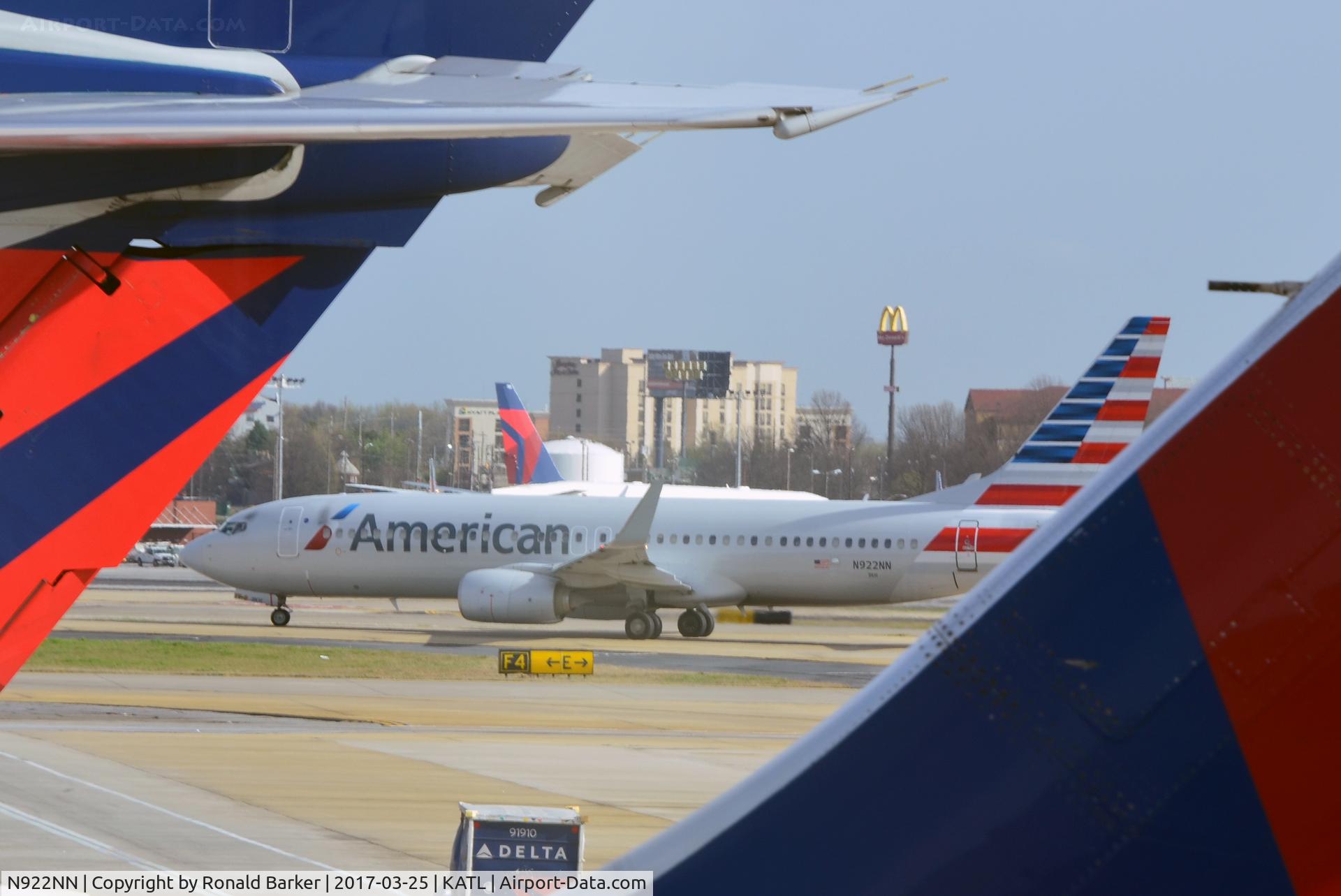 N922NN, 2013 Boeing 737-823 C/N 29574, Taxi Atlanta