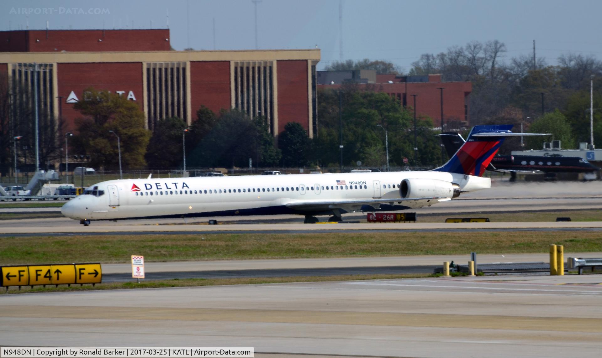 N948DN, 1996 McDonnell Douglas MD-90-30 C/N 53357, Taxi to gate Atlanta