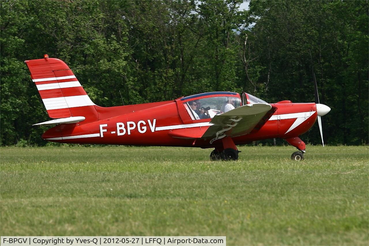 F-BPGV, 1968 Socata MS-893A Rallye Commodore 180 C/N 10796, Socata MS-893A Rallye Commodore 180, Taxiing, La Ferté-Alais airfield (LFFQ) Airshow 2012