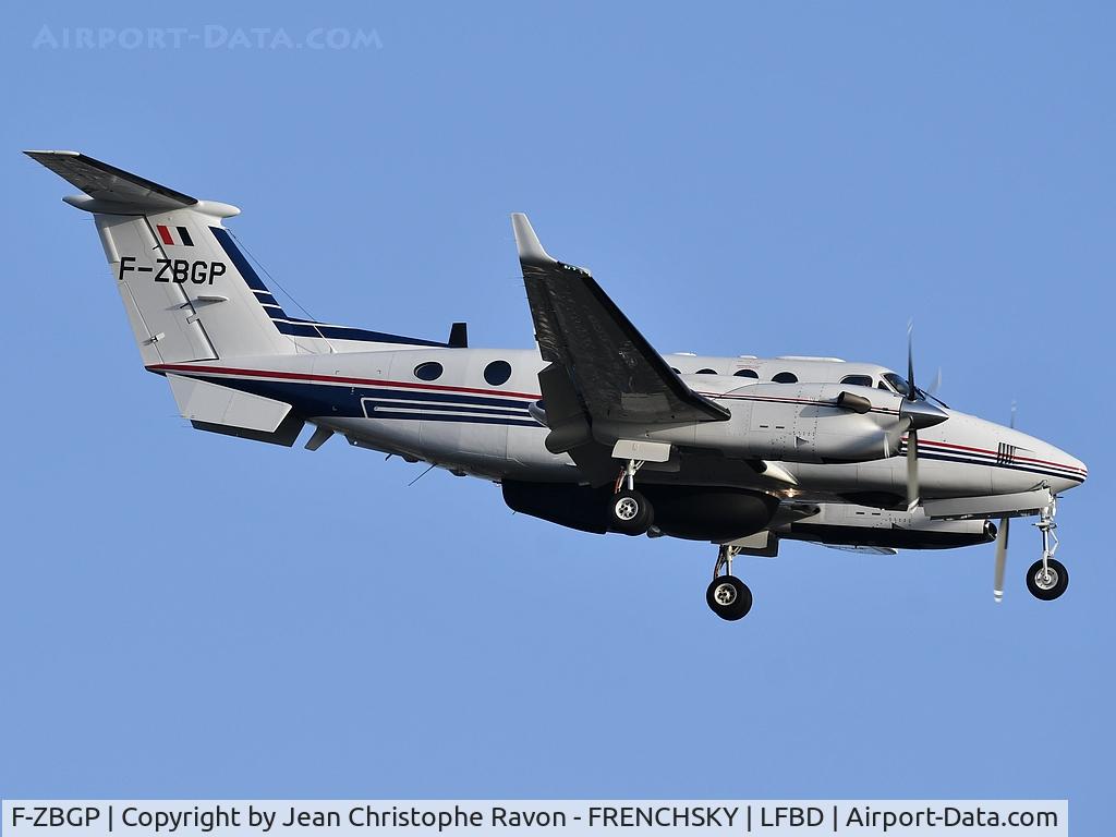 F-ZBGP, 2012 Hawker Beechcraft 350i Super King Air (B300) C/N FL-802, FRANCE DOUANES