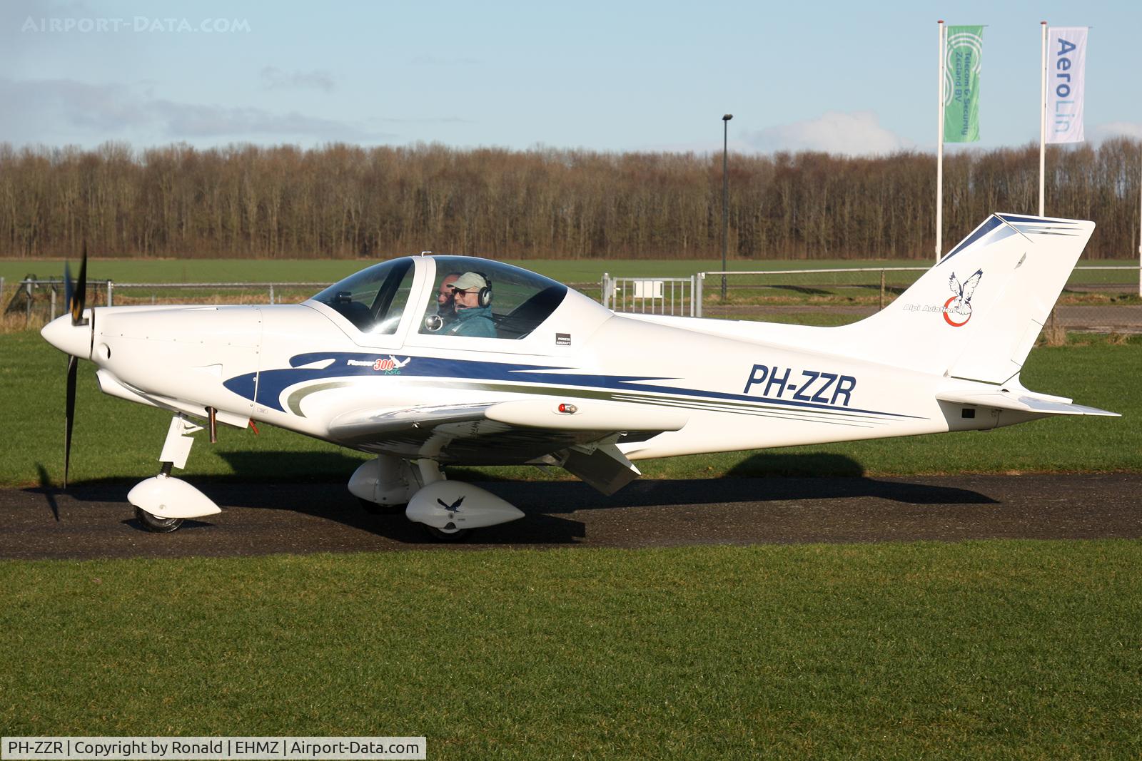 PH-ZZR, Alpi Aviation Pioneer 300 Kite C/N 5016, at ehmz
