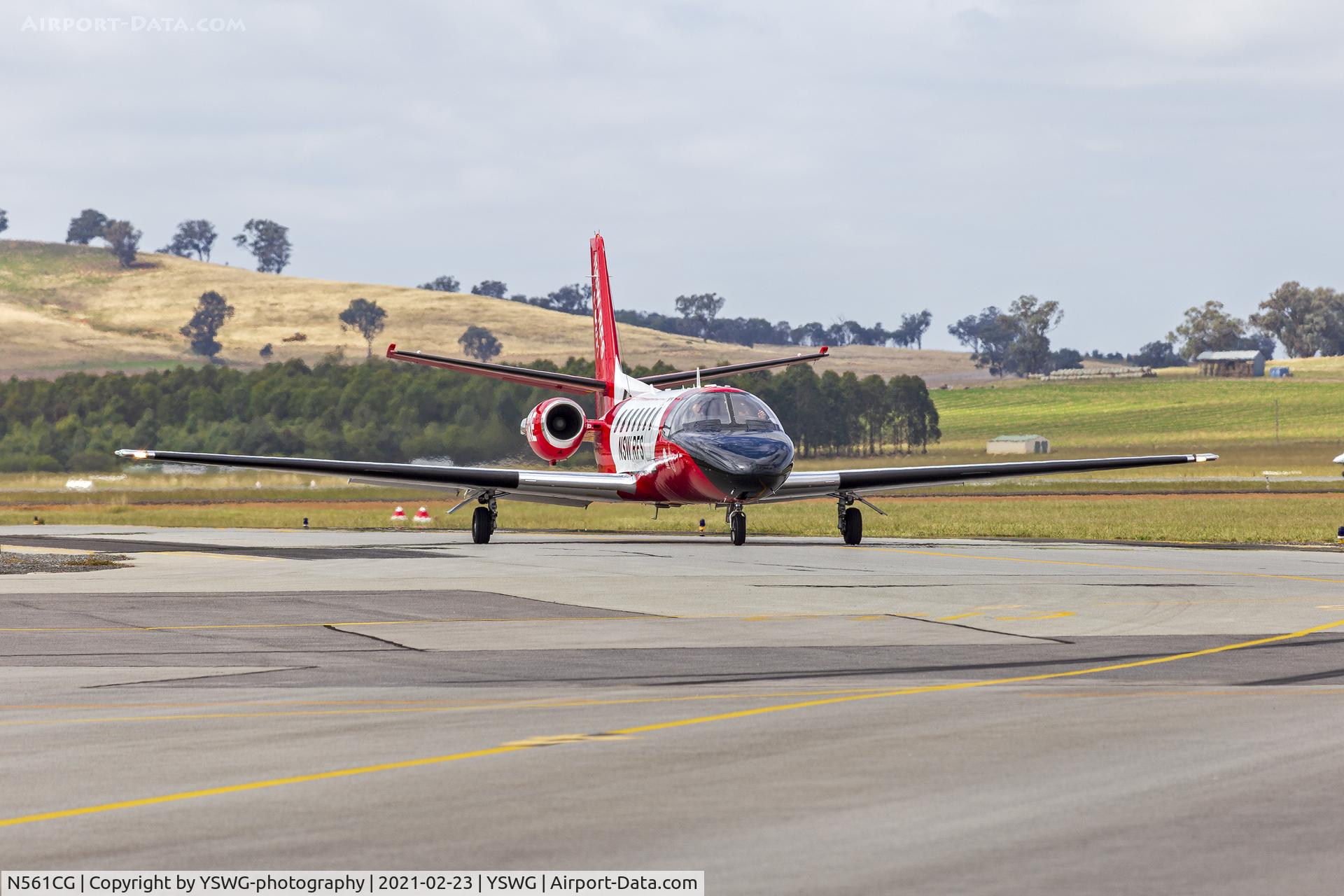 N561CG, 1993 Cessna 560 Citation V C/N 560-0232, NSW Rural Fire Service-Coulson Aviation (N561CG) Cessna 560 Citation V taxiing at Wagga Wagga Airport.