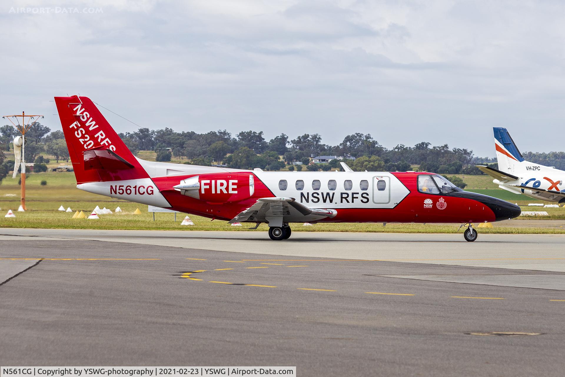 N561CG, 1993 Cessna 560 Citation V C/N 560-0232, NSW Rural Fire Service-Coulson Aviation (N561CG) Cessna 560 Citation V taxiing at Wagga Wagga Airport.