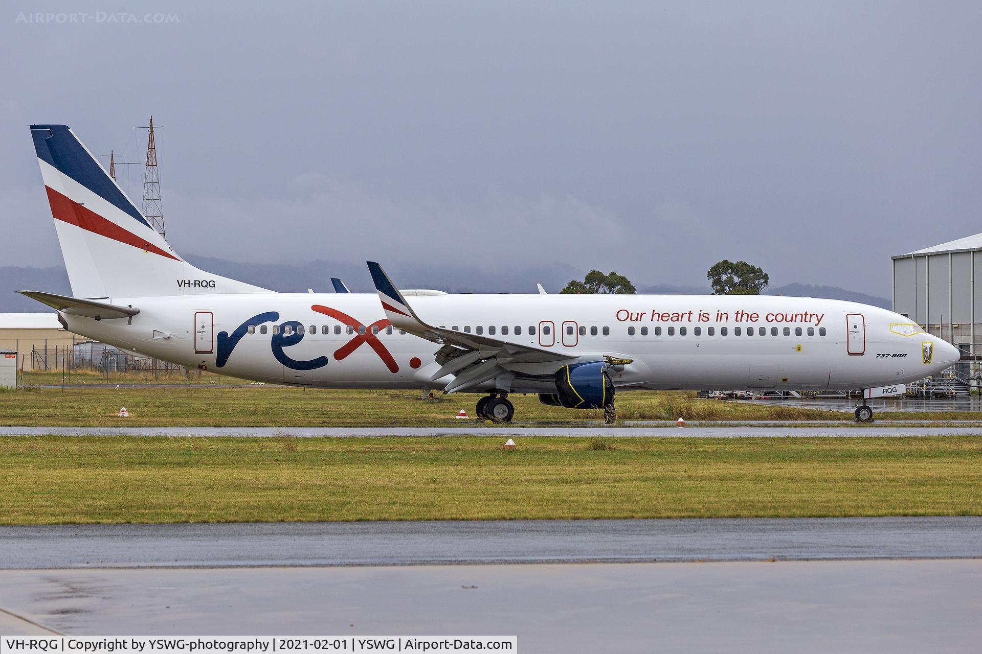 VH-RQG, 2005 Boeing 737-8FE C/N 34168, Rex Airlines (VH-RQG) Boeing 737-8FE(WL) at Wagga Wagga Airport.