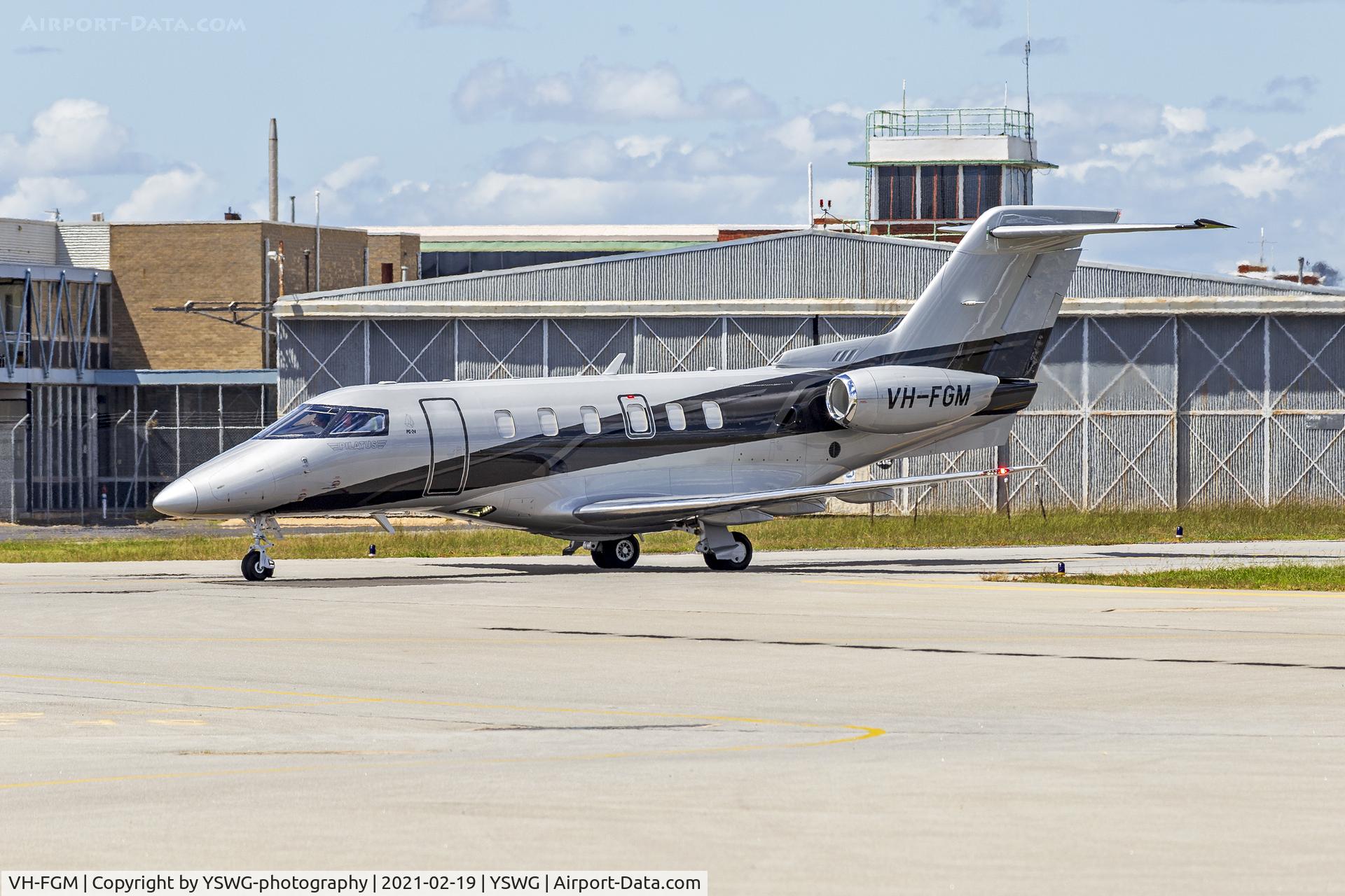 VH-FGM, 2018 Pilatus PC-24 C/N 119, Pilatus Australia (VH-FGM) Pilatus PC-24 taxiing at Wagga Wagga Airport.