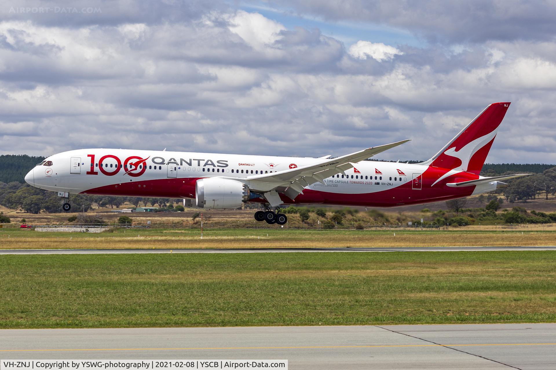 VH-ZNJ, 2019 Boeing 787-9 Dreamliner Dreamliner C/N 66074, Qantas (VH-ZNJ) Boeing 787-9 Dreamliner landing at Canberra Airport.