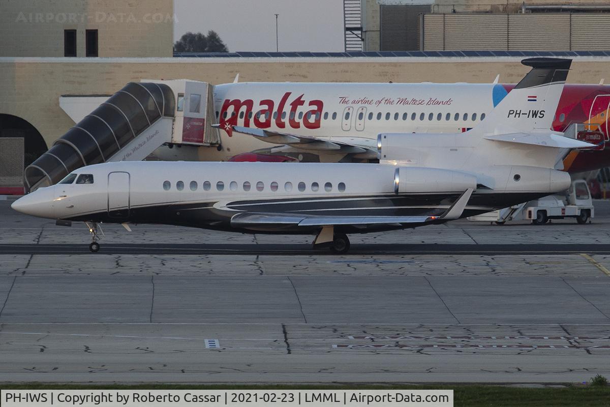 PH-IWS, 2020 Dassault Falcon 7X C/N 289, Park 9