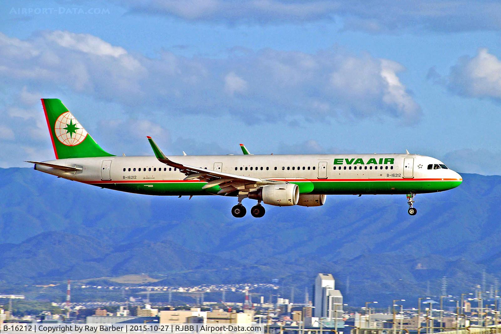 B-16212, 2014 Airbus A321-211 C/N 6276, B-16212   Airbus A321-211SL [6276] (EVA Air) Osaka-Kansai Int'l~G 27/10/2015