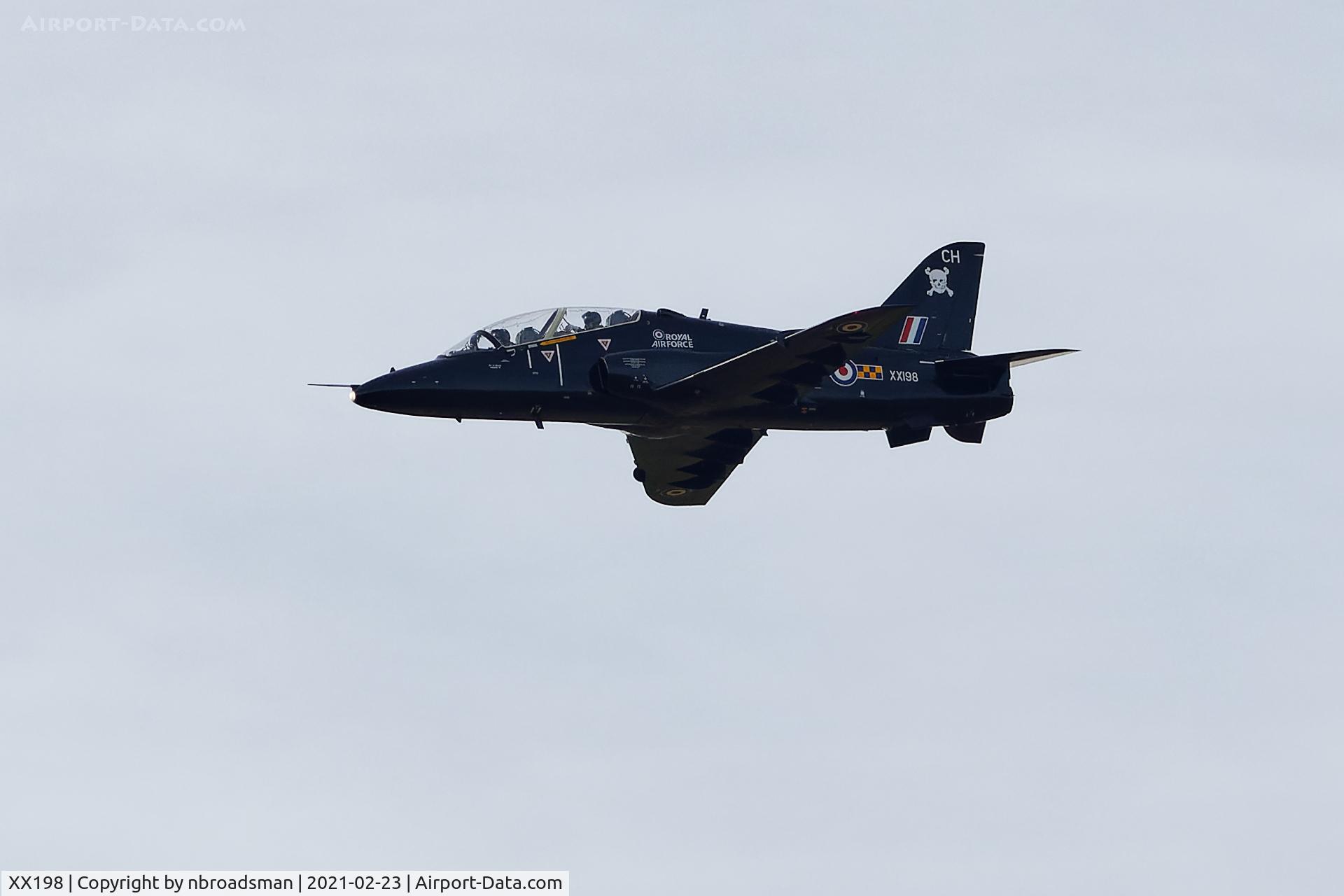 XX198, 1978 Hawker Siddeley Hawk T.1A C/N 045/312045, Hawk T.1A XX198 at 400knots+ low level over North Norfolk