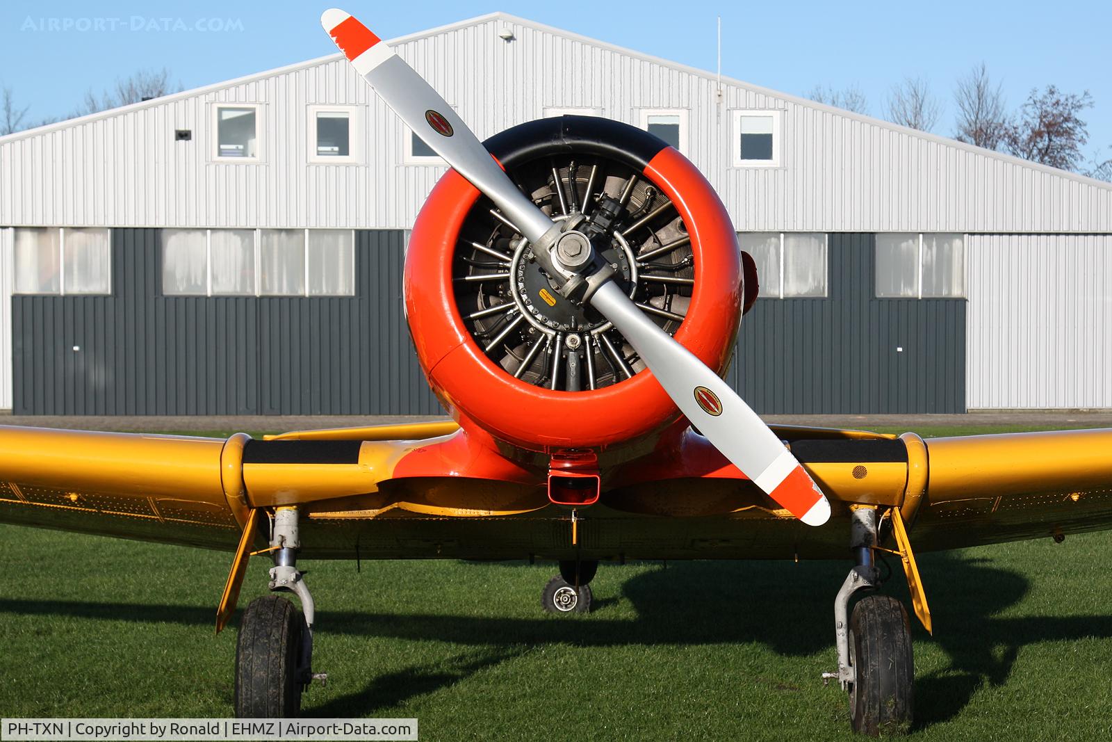 PH-TXN, 1941 North American AT-6A Texan C/N 78-6821, at ehmz