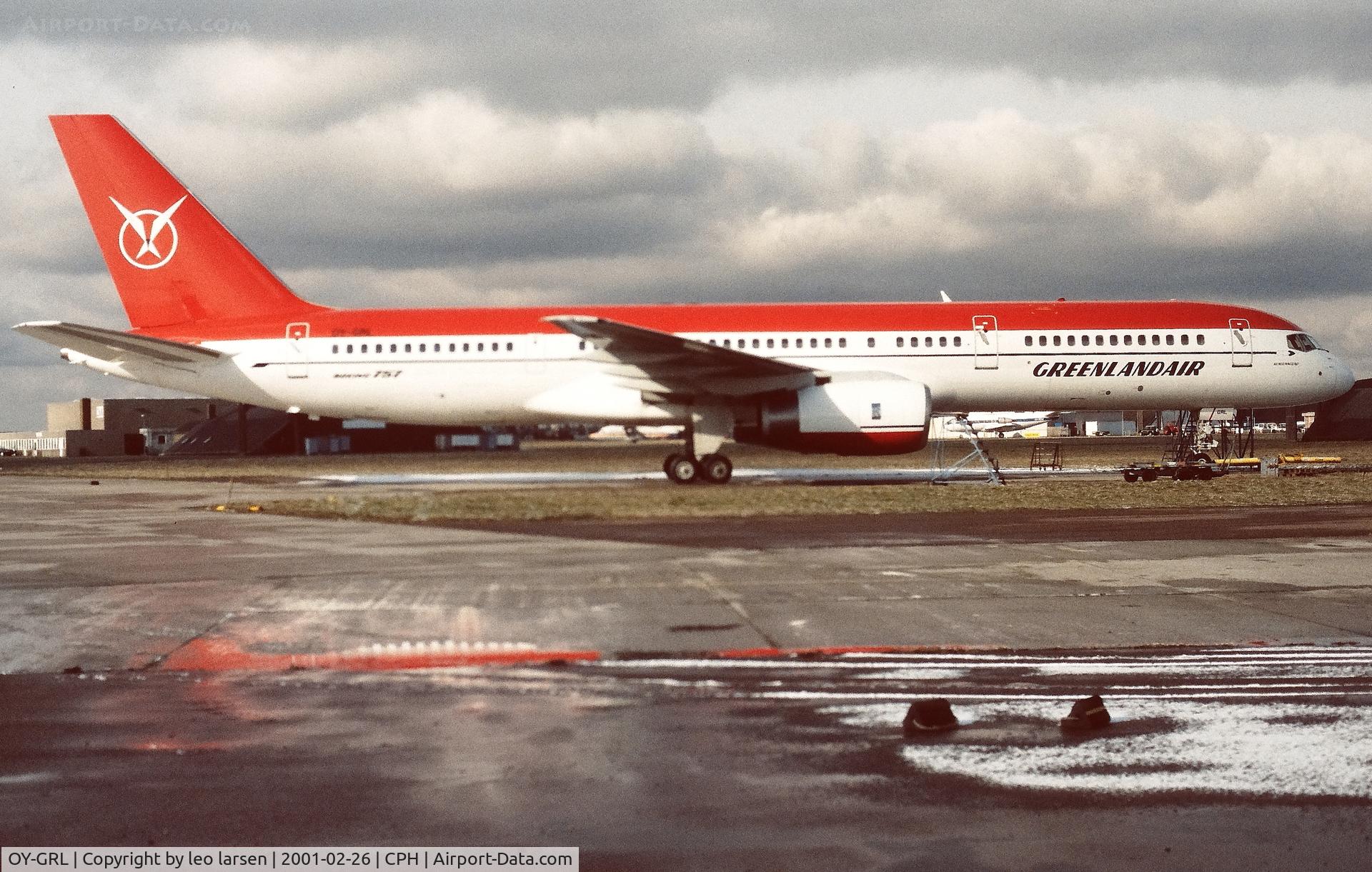 OY-GRL, 1992 Boeing 757-236 C/N 25620, Copenhagen 26.2.2001