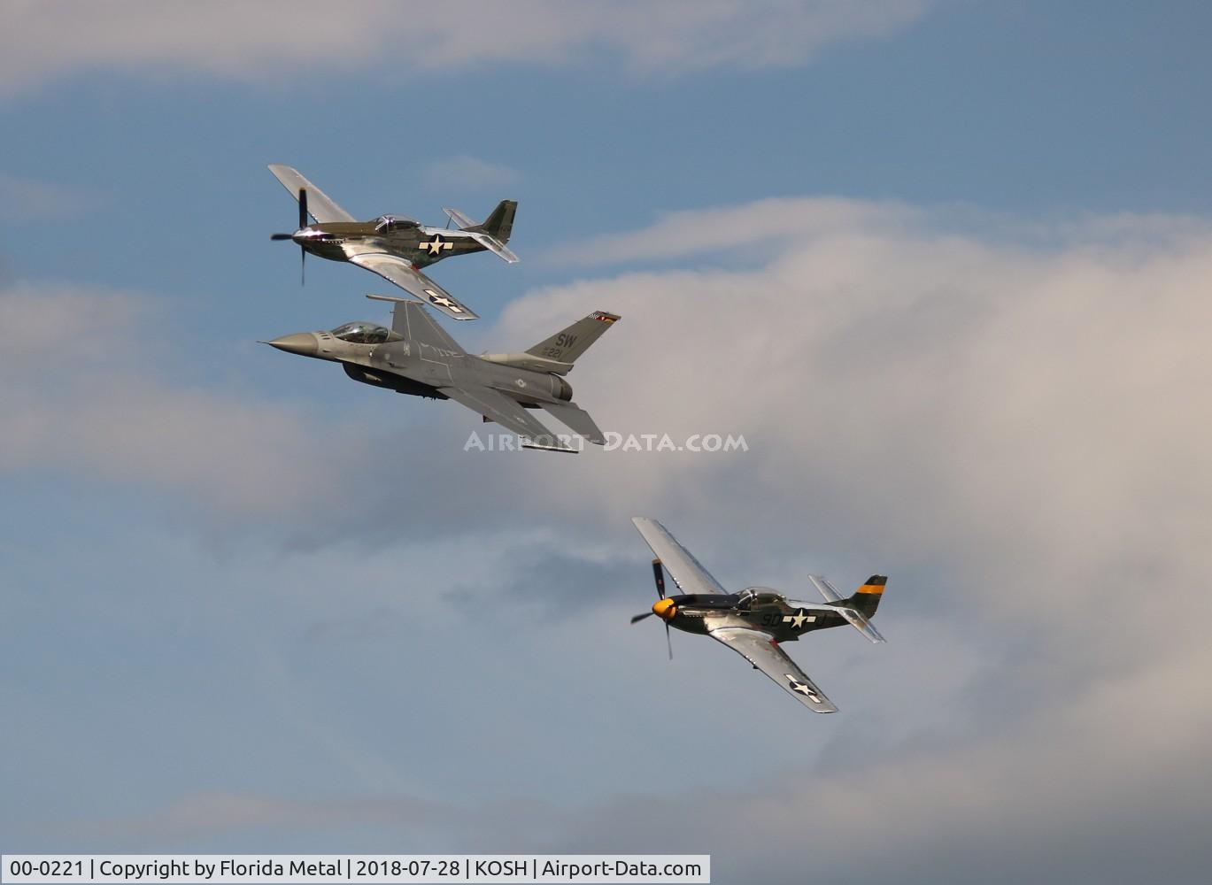 00-0221, Lockheed Martin F-16CM Fighting Falcon C/N CC-183, 3 Ship Heritage Flight