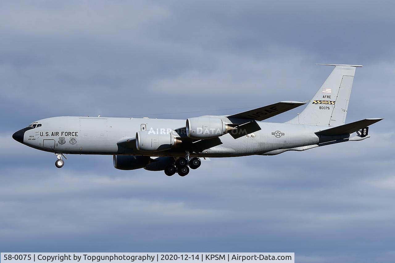 58-0075, 1958 Boeing KC-135R Stratotanker C/N 17820, DECEE90 returns to Pease after a refueling sortie over the Atlantic Ocean.