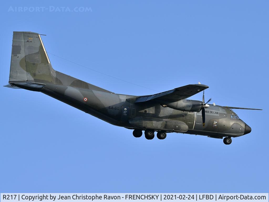 R217, Transall C-160R C/N 220, FRANCE AIR FORCE 64-GQ