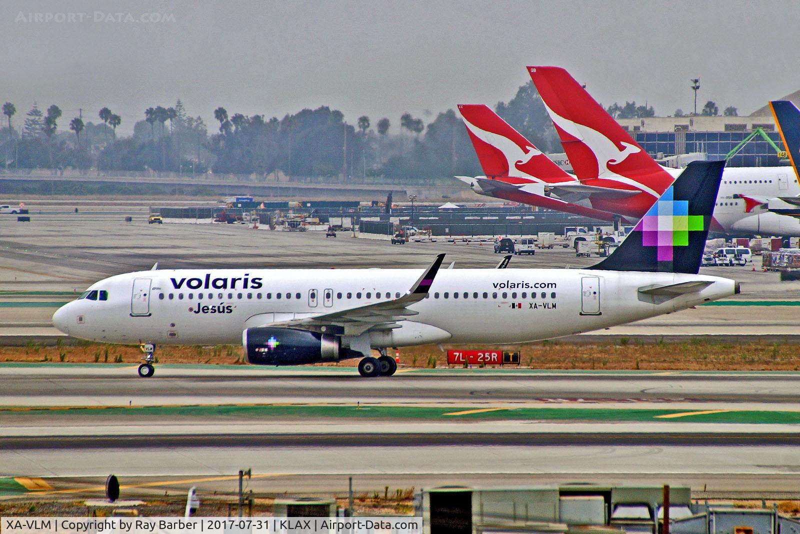 XA-VLM, 2015 Airbus A320-233 C/N 6906, XA-VLM   Airbus A320-233SL [6906] (Volaris) Los Angeles-Int'l~N 31/07/2017