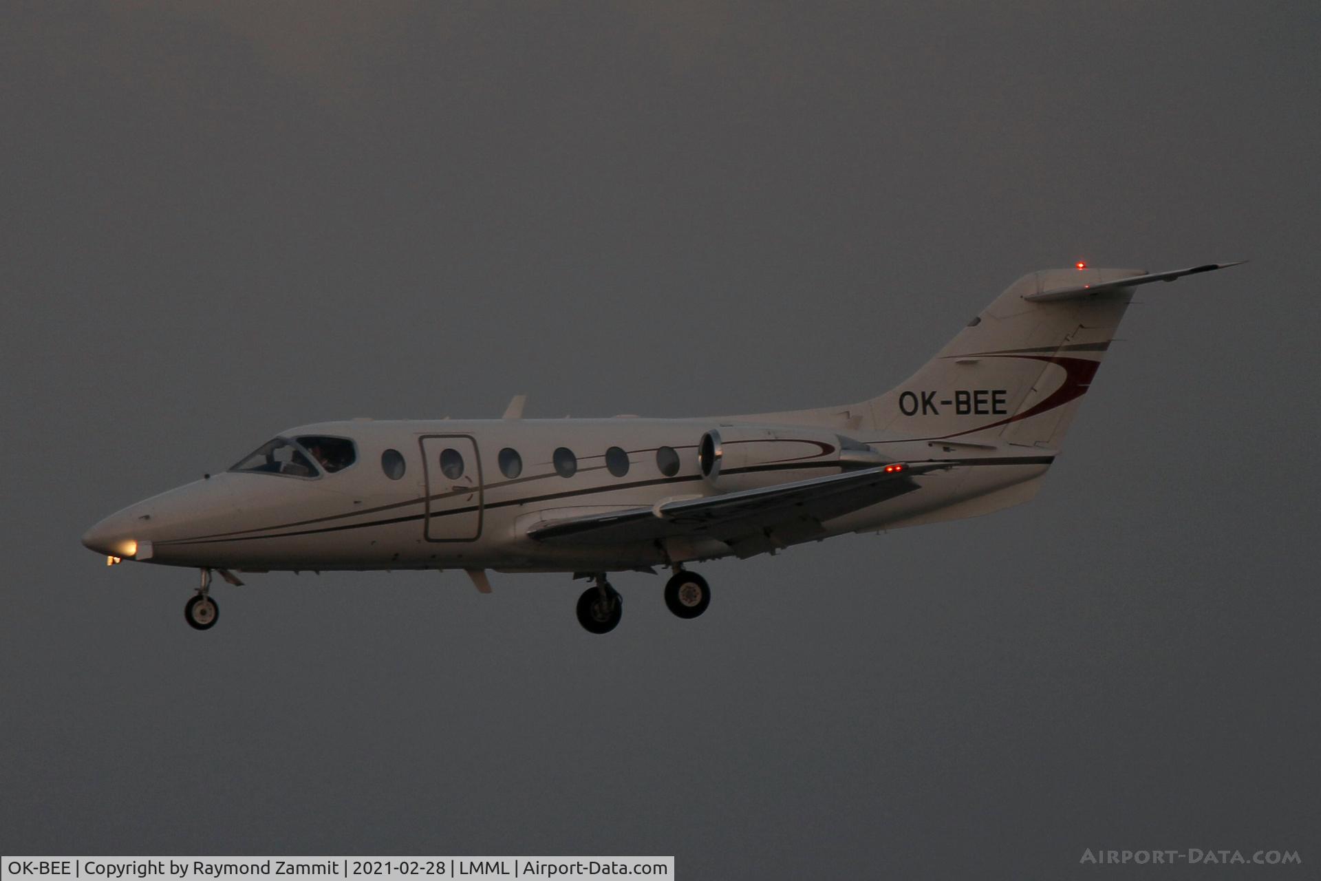 OK-BEE, 2000 Raytheon Beechjet 400A C/N RK-293, Raytheon Beechcraft 400A OK-BEE JetBee Czech