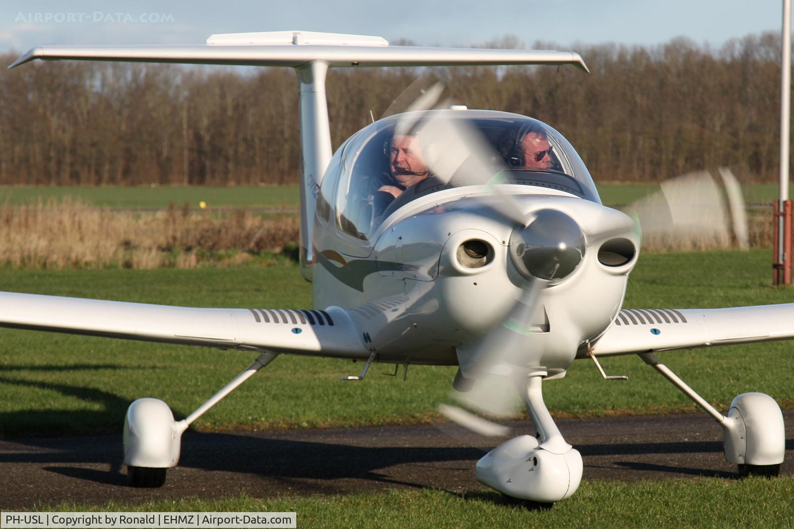 PH-USL, 2002 Diamond DA-40 Diamond Star C/N 40.078, at ehmz