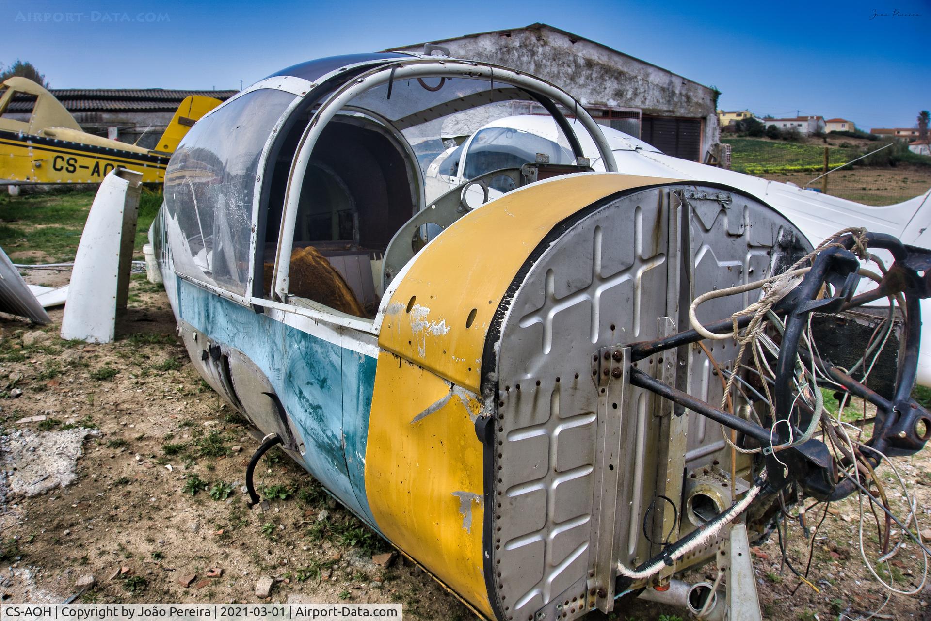 CS-AOH, Socata MS-887 Rallye 125 C/N 2170, The dismantled plane, found in a backyard of a residence.