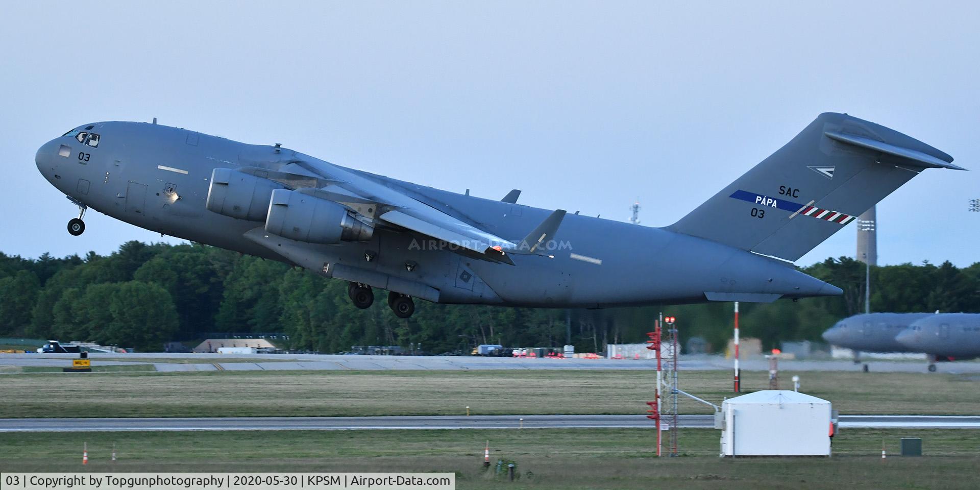 03, 2009 Boeing C-17A Globemaster III C/N F-211, NATO C-17 lifting off