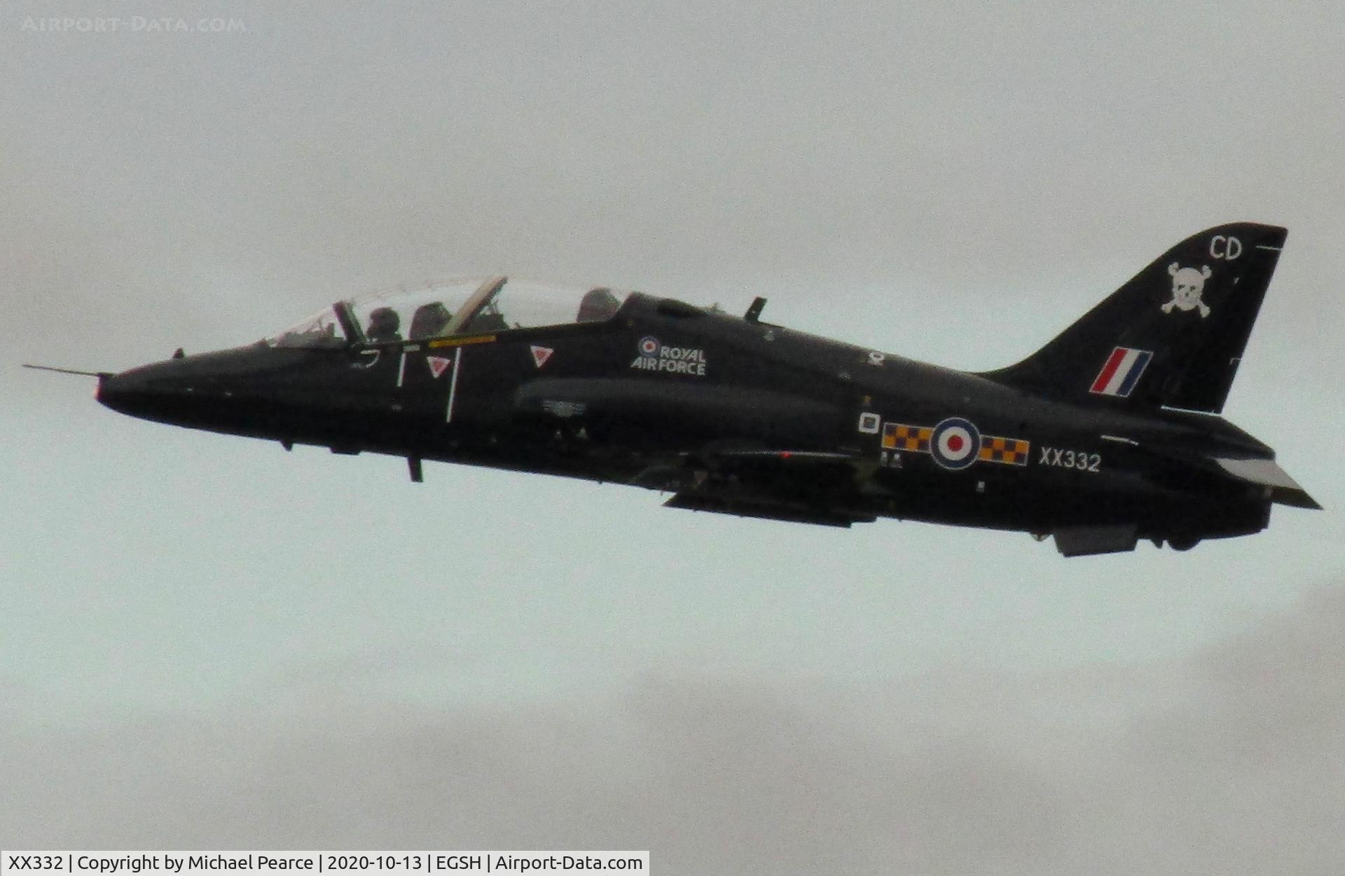 XX332, Hawker Siddeley Hawk T.1A C/N 41H-32156, Climbing out of RWY 27 on departure to the Stanta Training Area.