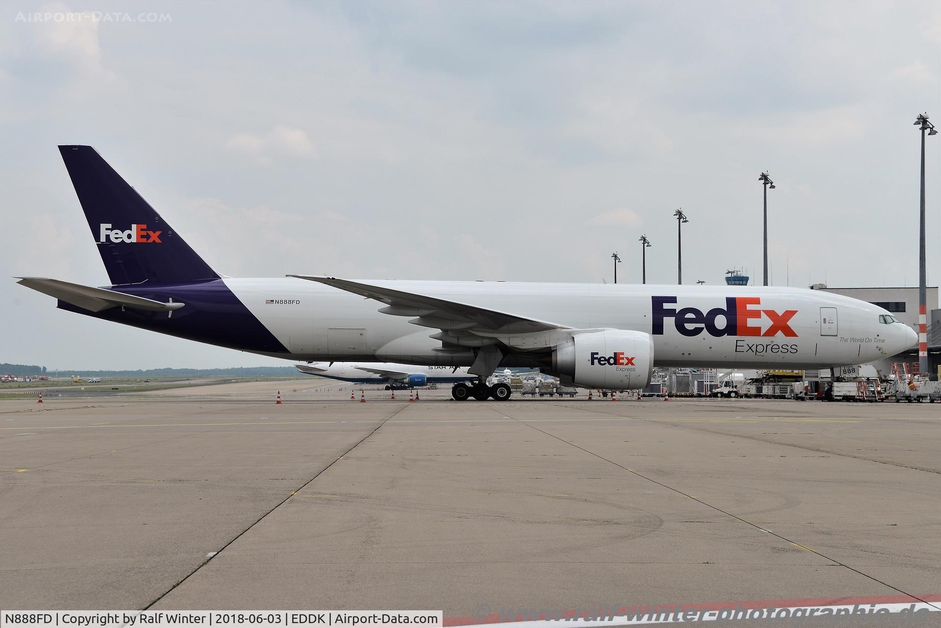 N888FD, 2017 Boeing 777-FS2 C/N 42704, Boeing 777-FS2 - FX FDX Federal Express FedEx - 42704 - N888FD -  03.06.2018 - CGN