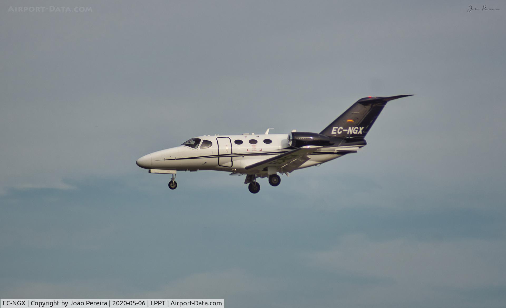 EC-NGX, 2009 Cessna 510 Citation Mustang Citation Mustang C/N 510-0190, The photograph was taken at CTT's spot