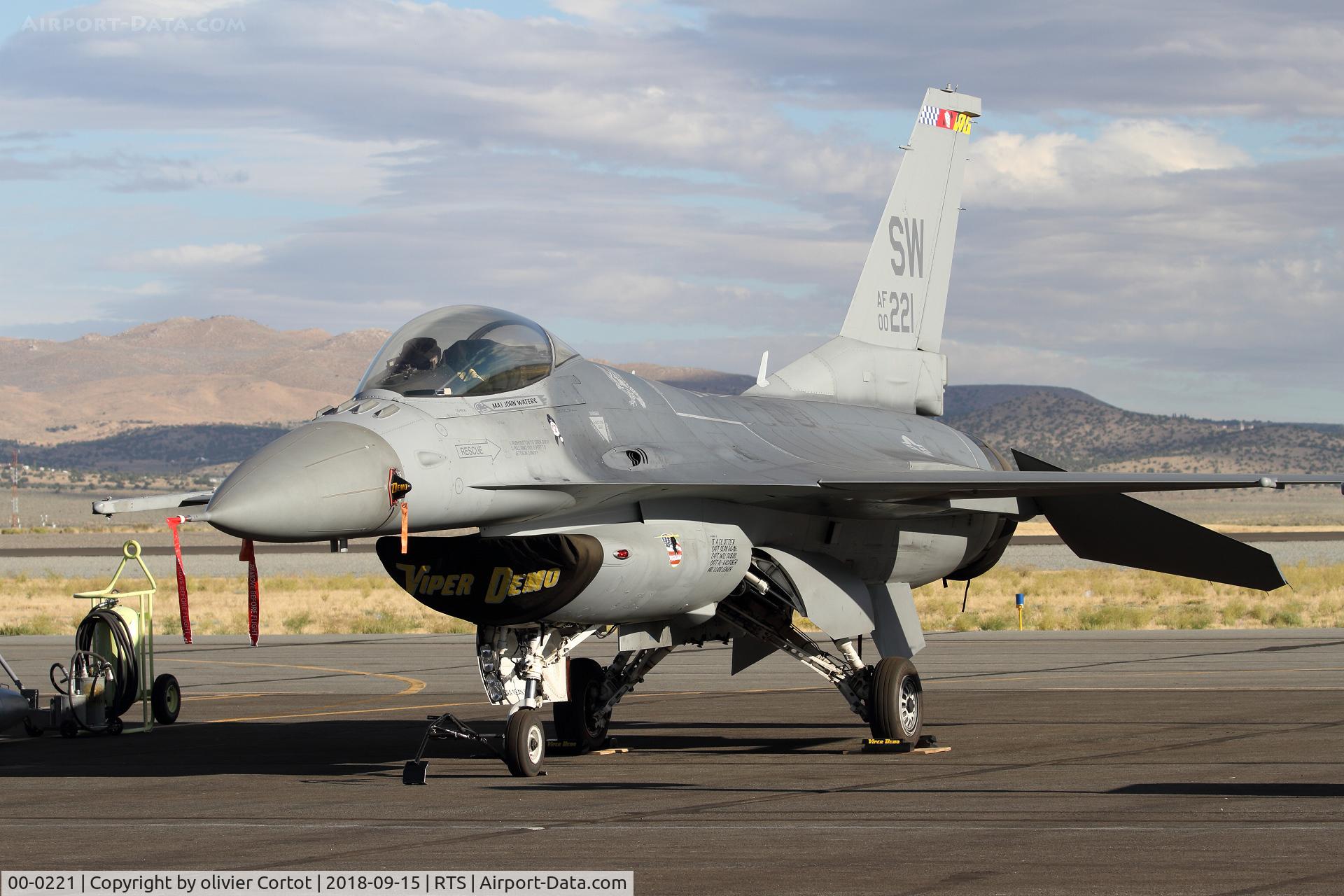 00-0221, Lockheed Martin F-16CM Fighting Falcon C/N CC-183, Reno air races 2018