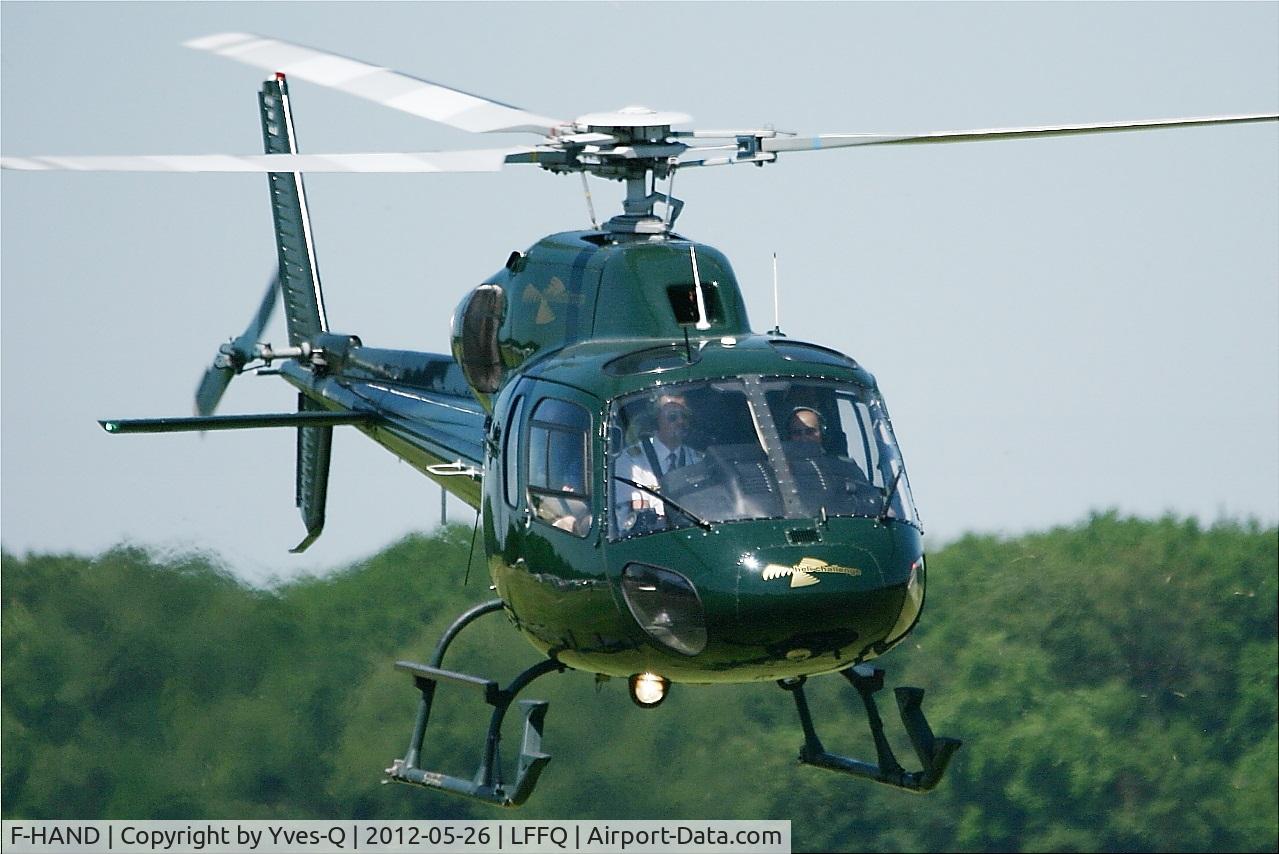 F-HAND, 1996 Eurocopter AS-355N Ecureuil 2 C/N 5621, Eurocopter AS-355N Ecureuil 2, Take off, La Ferté-Alais Airfield (LFFQ) Air Show 2012