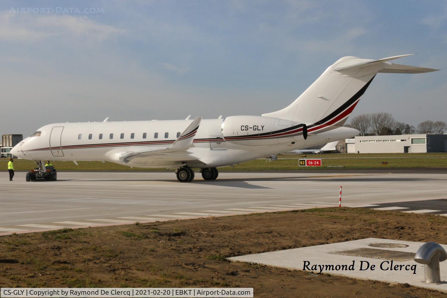 CS-GLY, 2012 Bombardier BD-700-1A11 Global 5000 C/N 9498, Nice visitor at Wevelgem.
