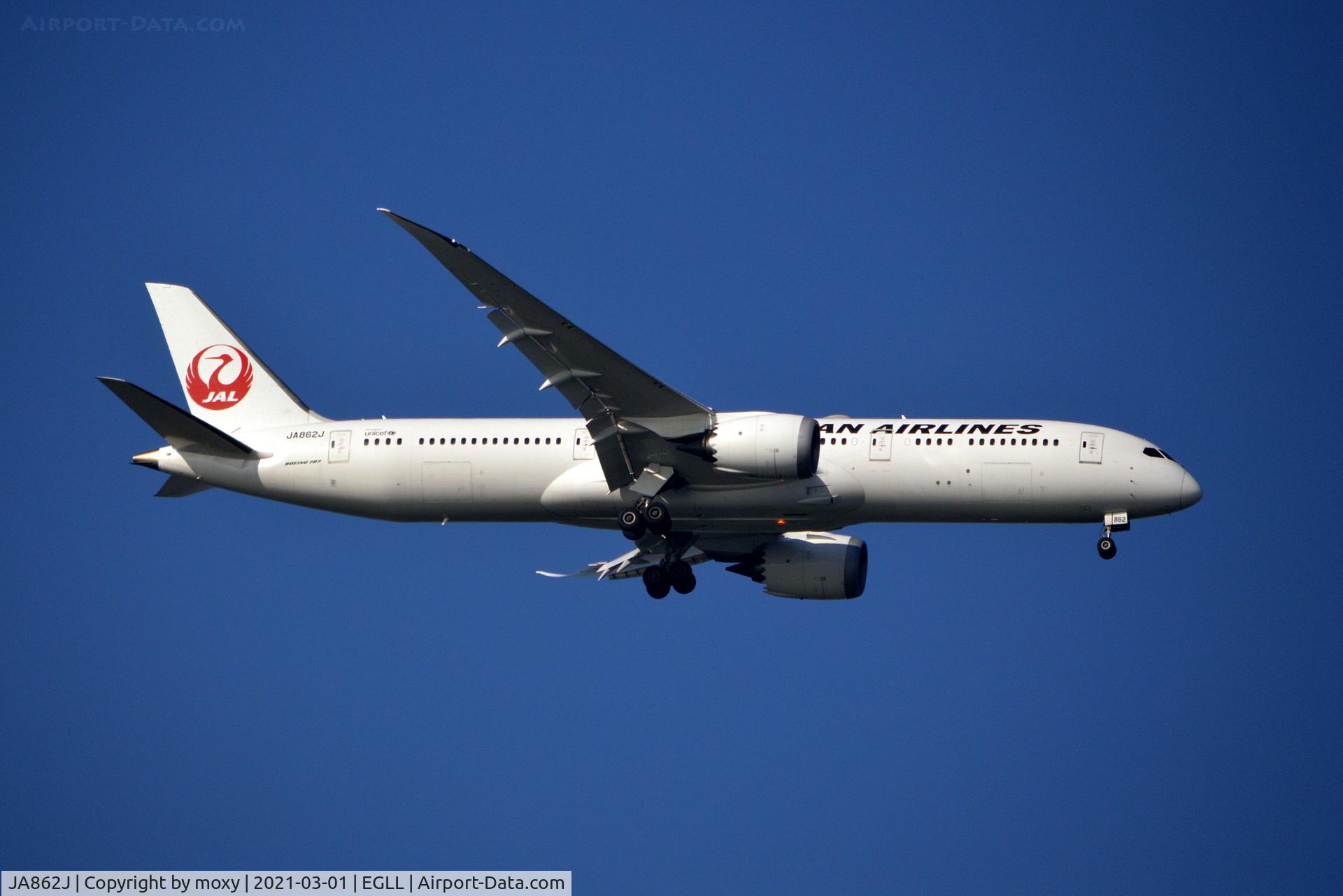 JA862J, 2015 Boeing 787-9 Dreamliner Dreamliner C/N 34841, Boeing 787-9 Dreamliner on finals to 9R London Heathrow.