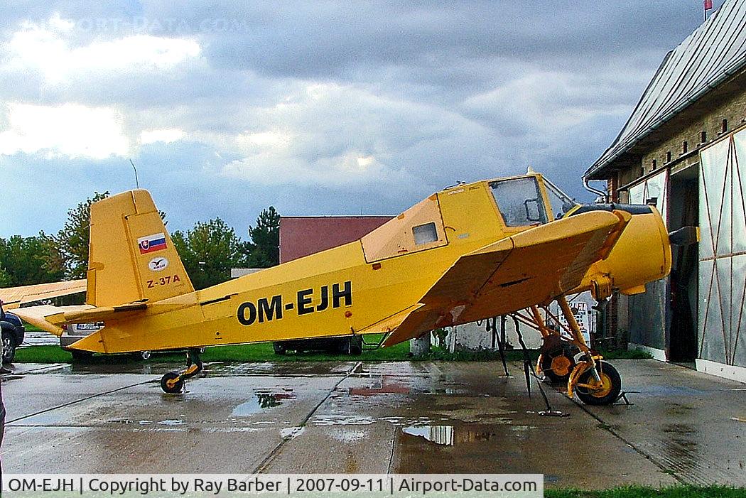 OM-EJH, LET Z-37A Cmelak C/N 17-26, OM-EJH   LET Z-37A Cmelak [17-26] (Agrolet) Trnava-Kopanka~OM 11/09/2007