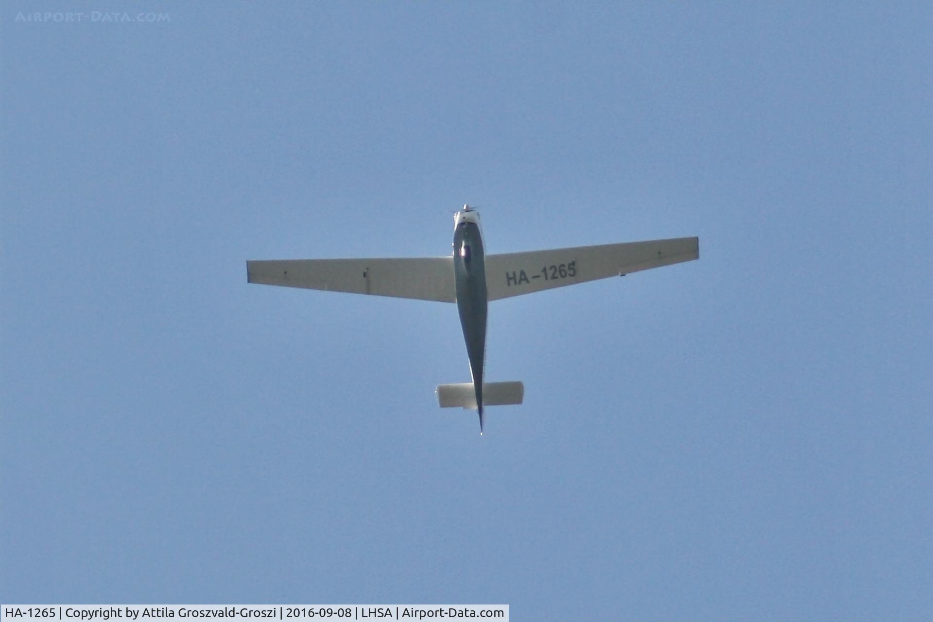 HA-1265, Aeronautica Umbra SF 25 D Falke C/N AU 008 D, LHSA - Szentkirályszabadja Airport, Hungary