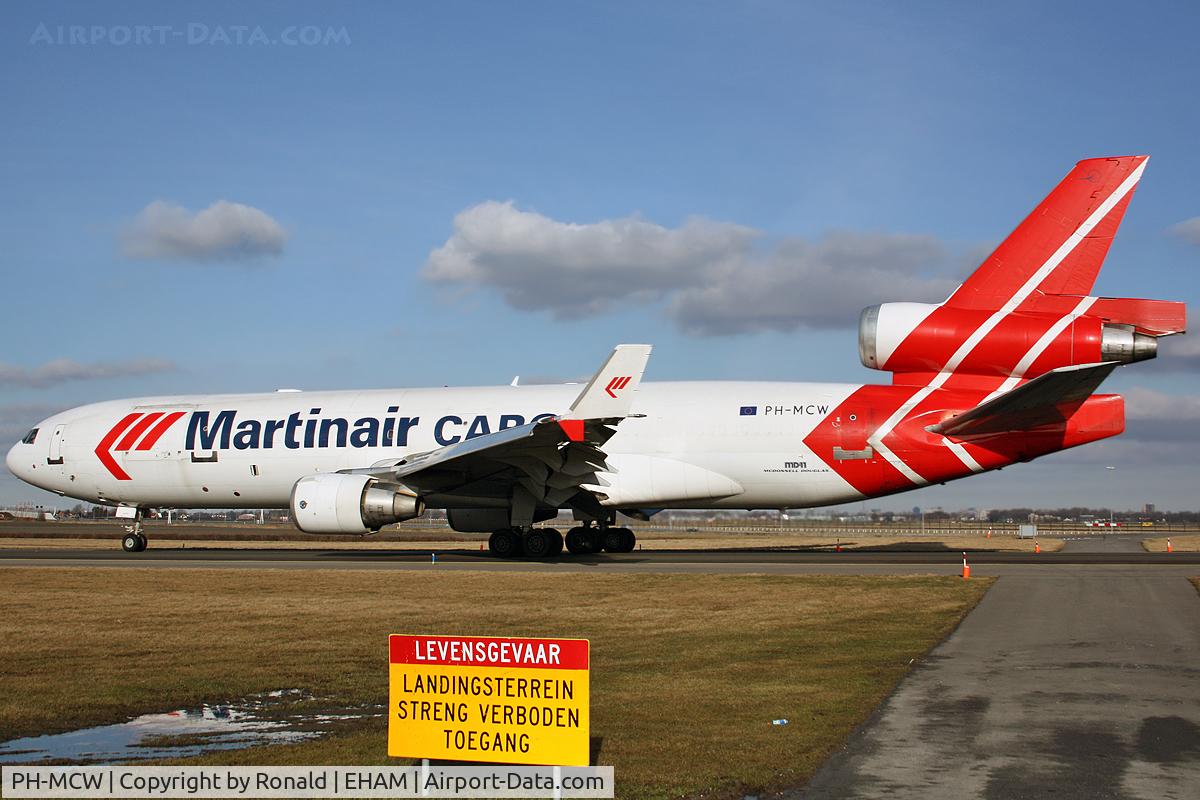 PH-MCW, 1998 McDonnell Douglas MD-11F C/N 48788, at spl