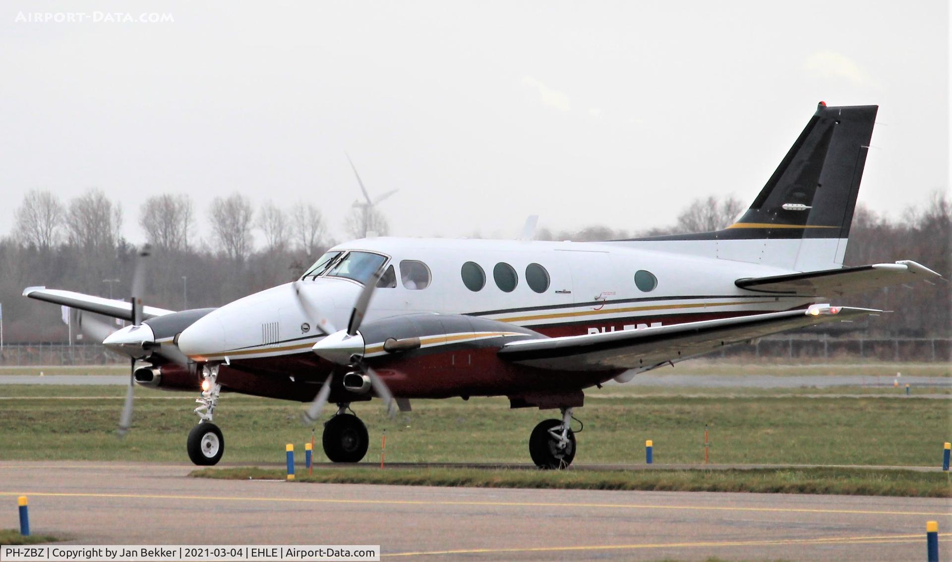 PH-ZBZ, 1988 Beech C90A King Air C/N LJ-1164, Lelystad Airport