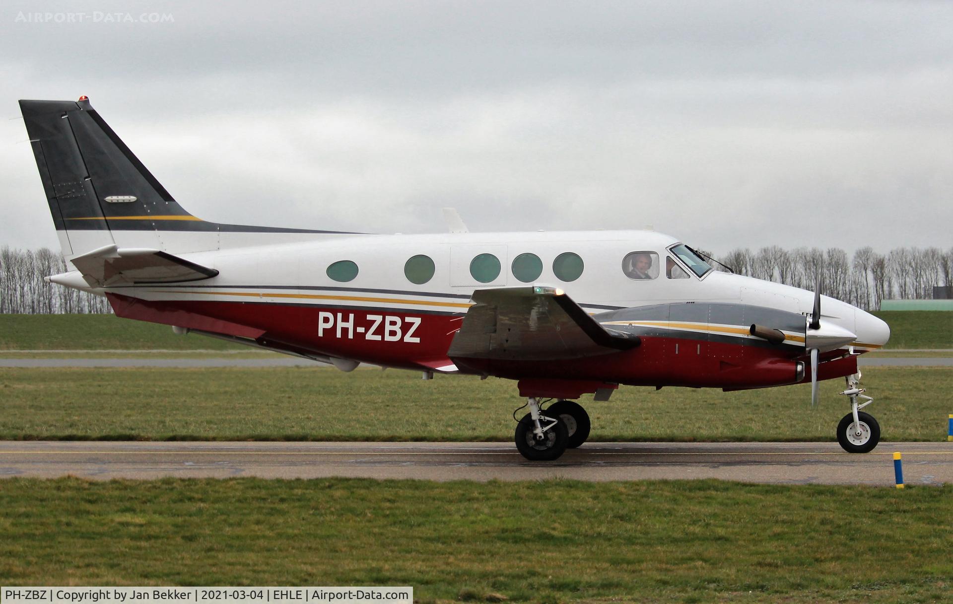 PH-ZBZ, 1988 Beech C90A King Air C/N LJ-1164, Lelystad Airport