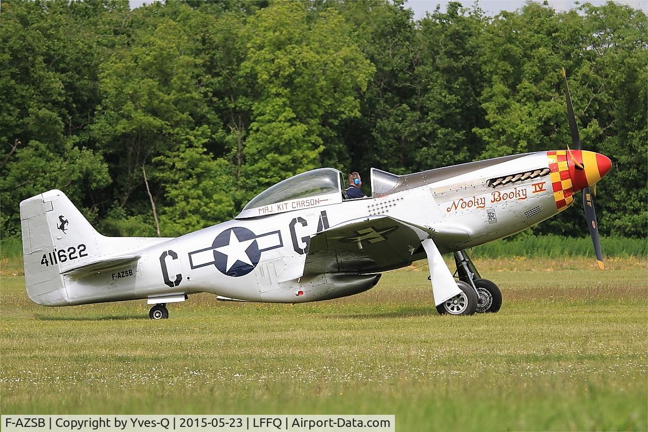 F-AZSB, 1944 North American P-51D Mustang C/N 122-40967, North American P-51D Mustang, Taxiing, La Ferté-Alais (LFFQ) Air show 2015