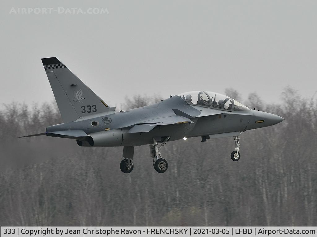 333, Alenia Aermacchi M-346 Master C/N 333, Singapore Air Force touch and go