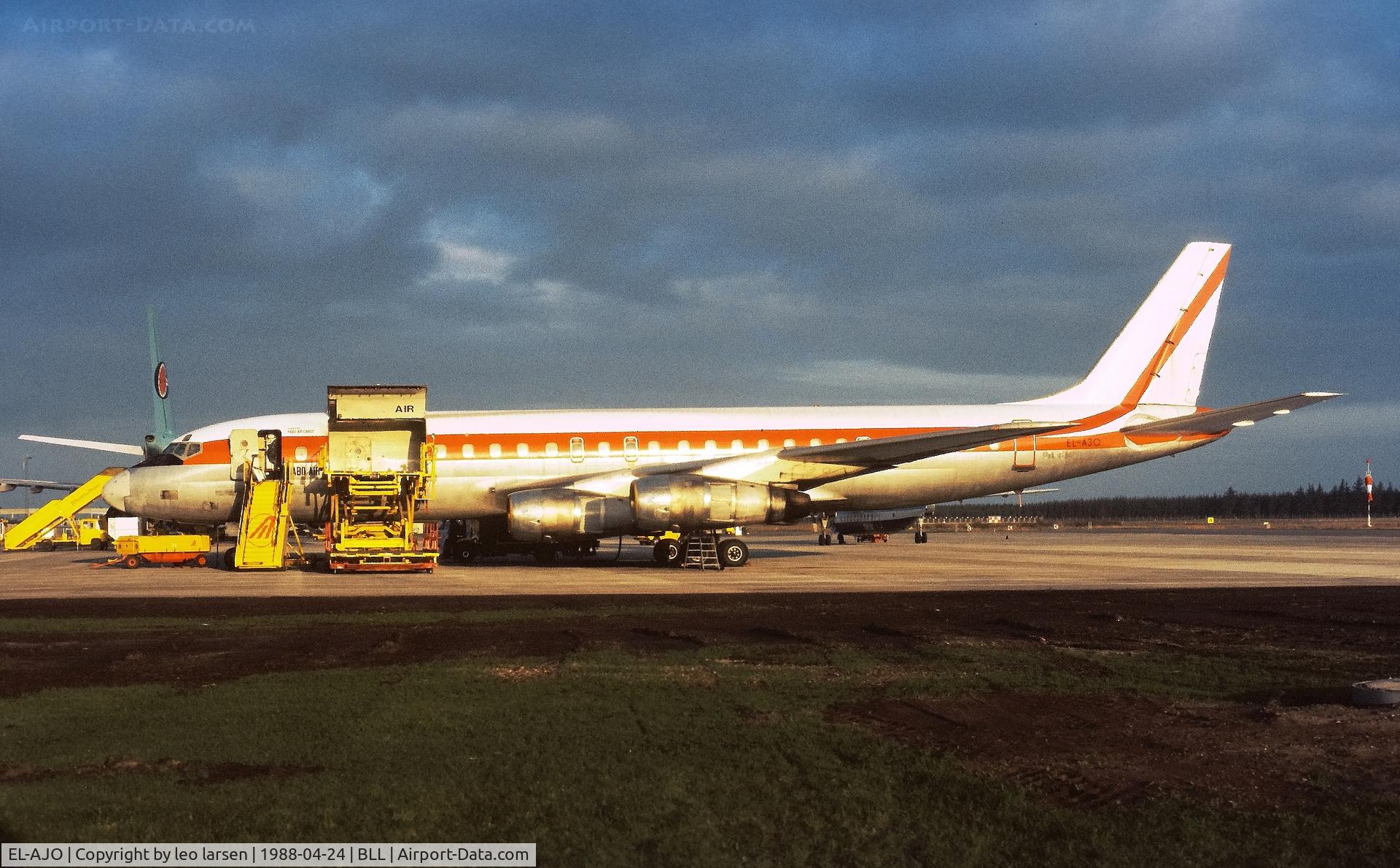 EL-AJO, 1964 Douglas DC-8-55(F) C/N 45683, Billund 24.4.1988.Kabo Airlines